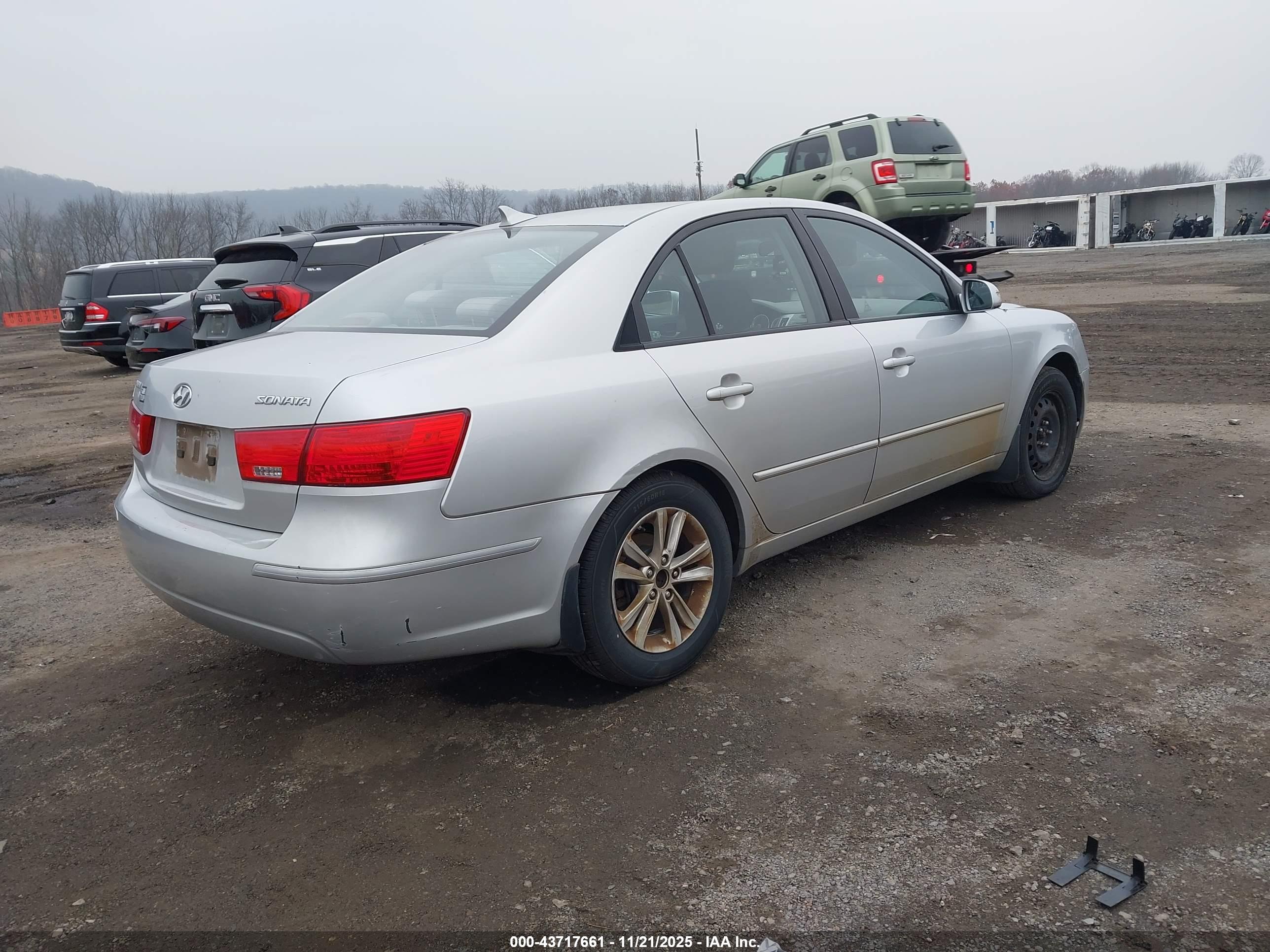 HYUNDAI SONATA image 4