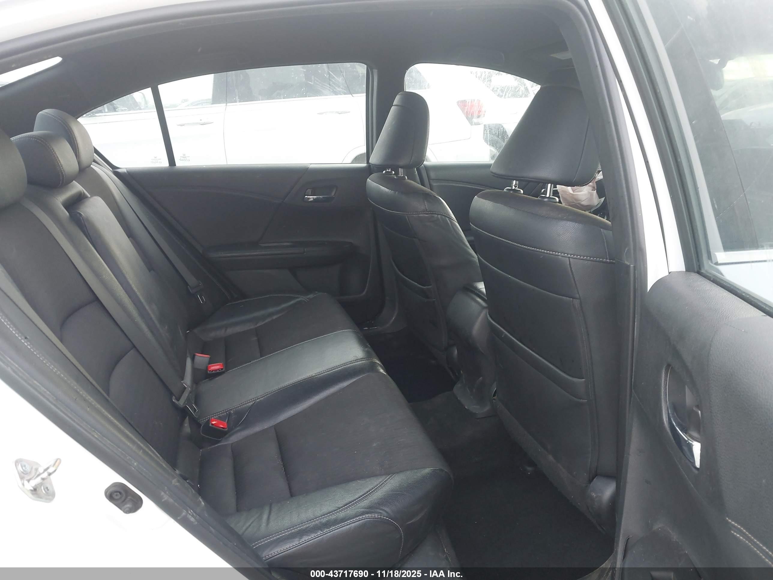 HONDA ACCORD image 8