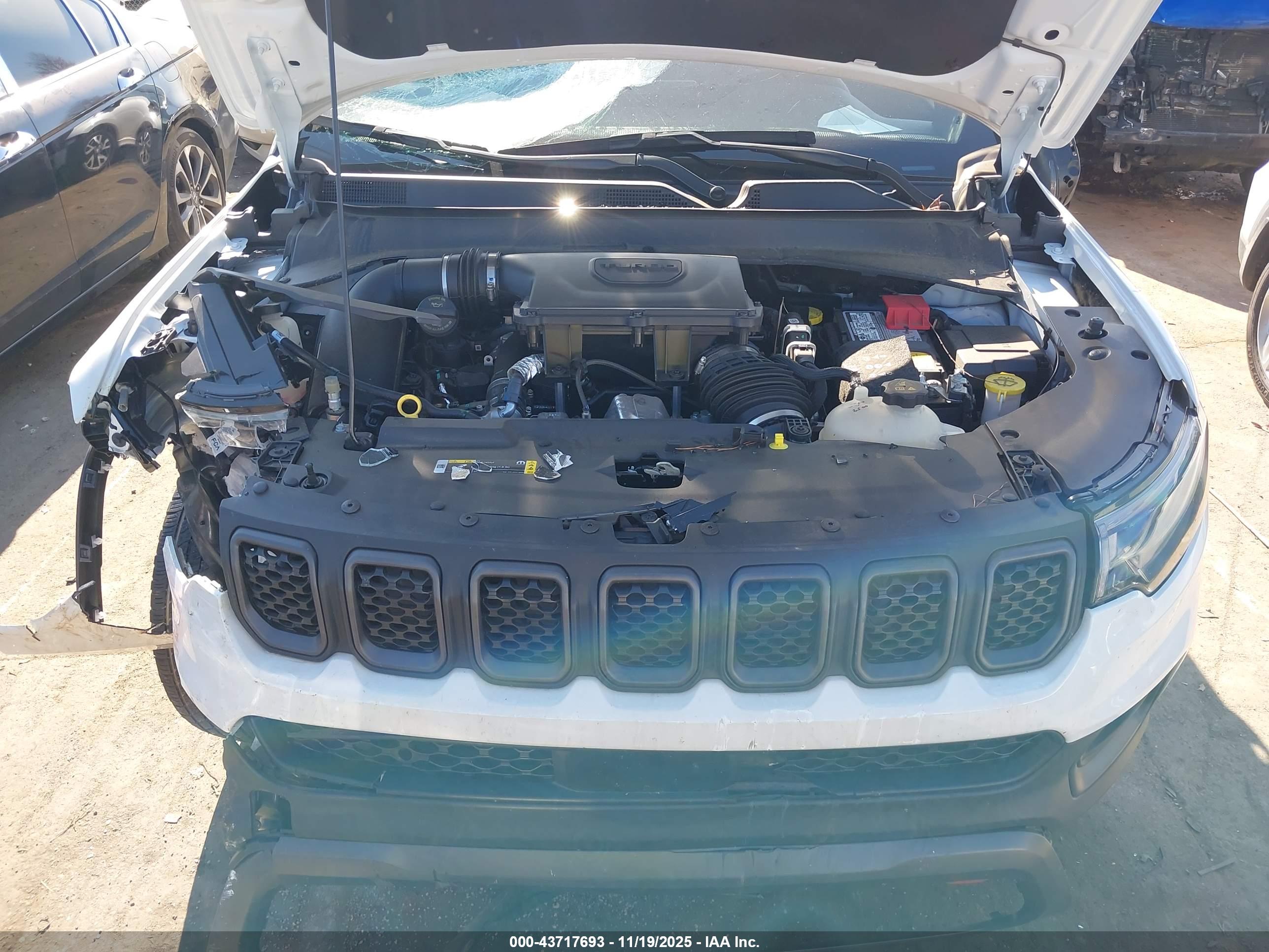 JEEP COMPASS image 10