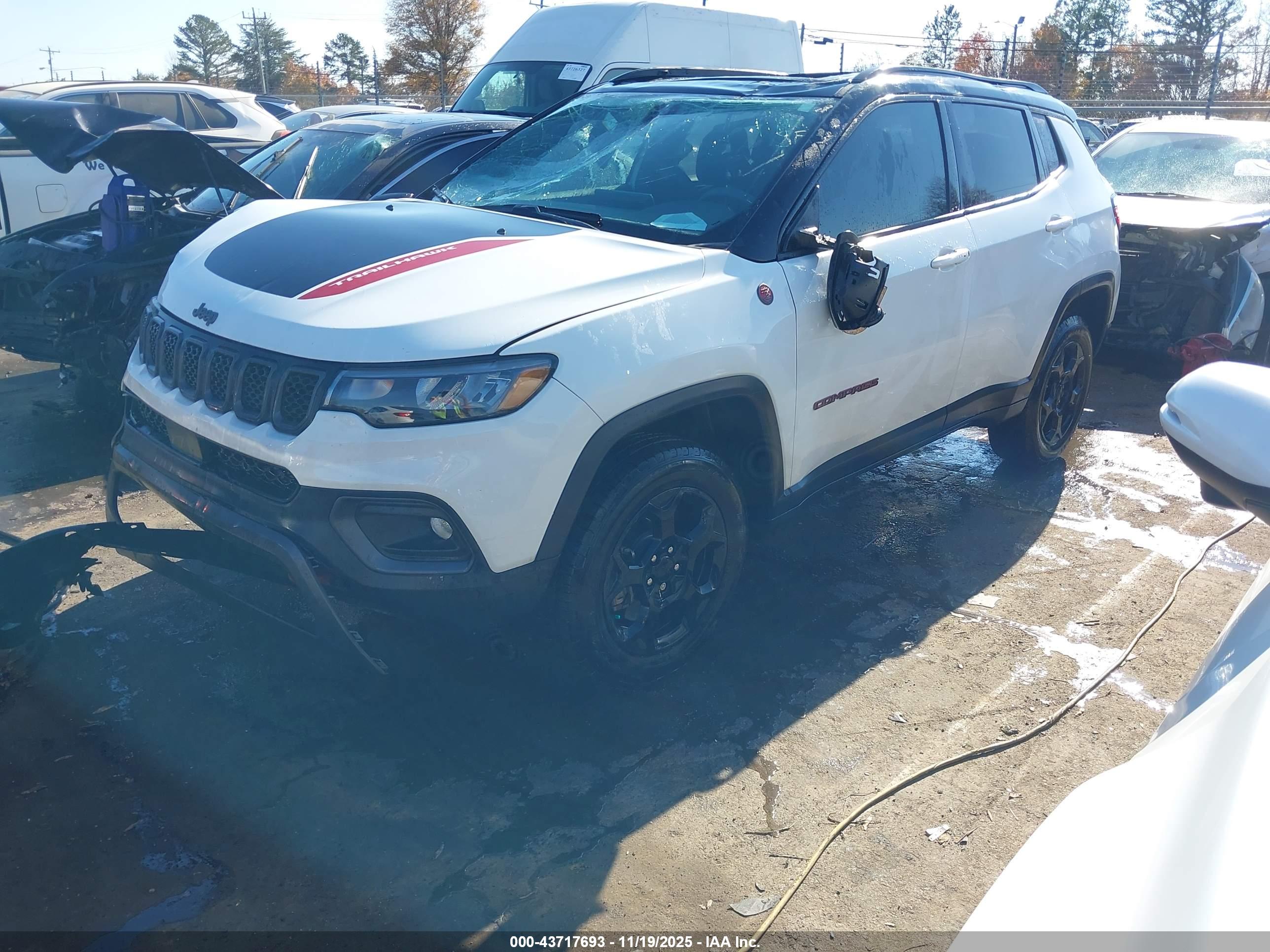 JEEP COMPASS image 2
