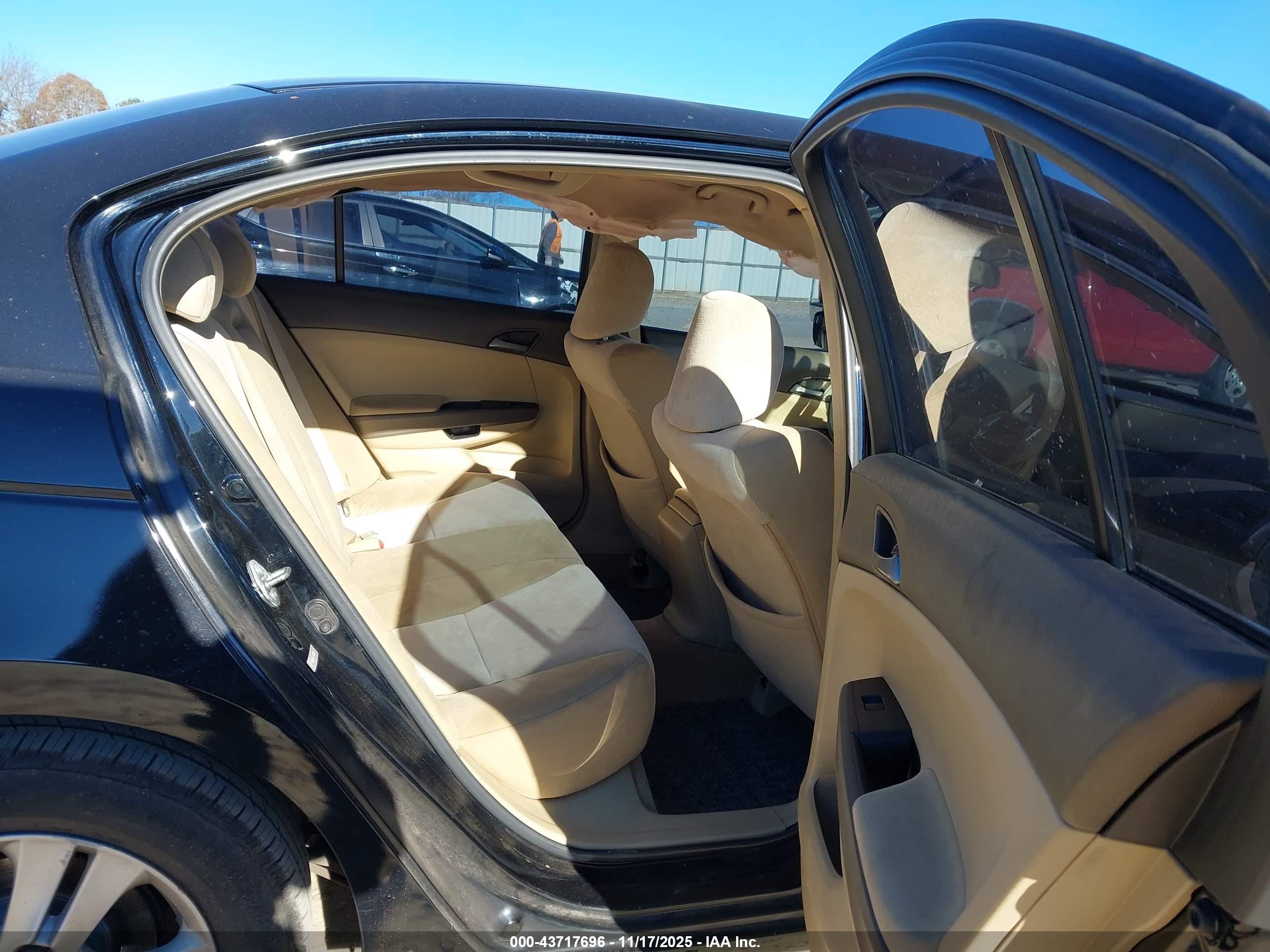 HONDA ACCORD image 8