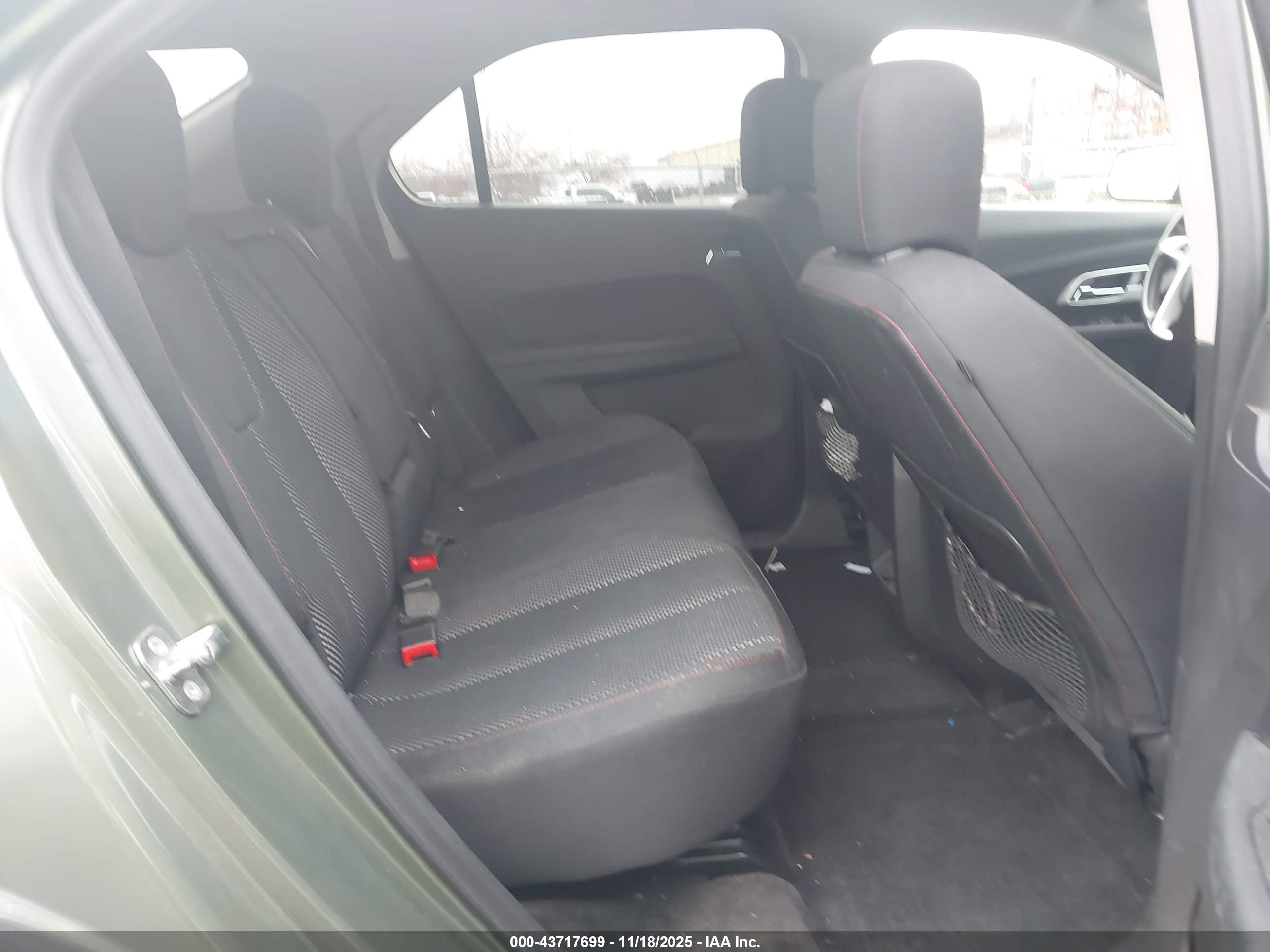 CHEVROLET EQUINOX image 8