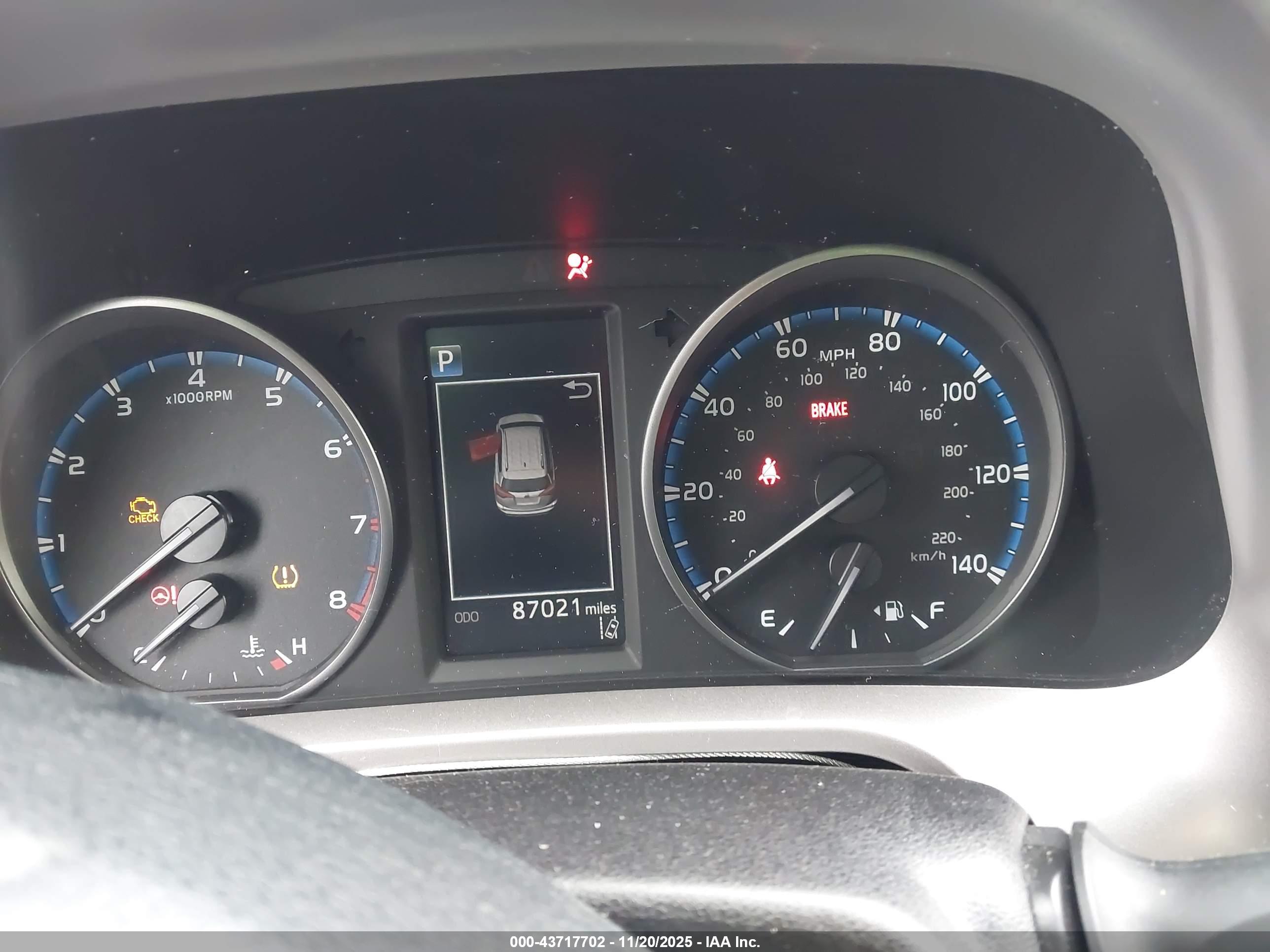 TOYOTA RAV4 image 7