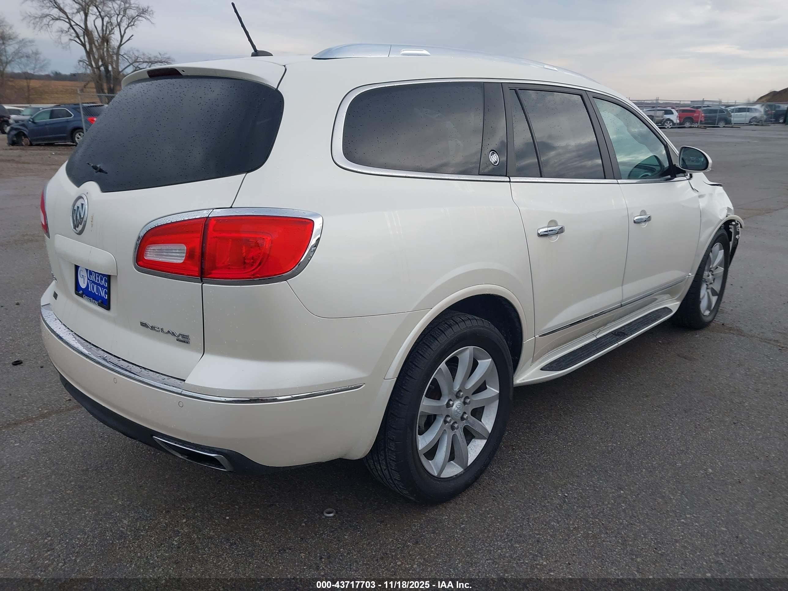BUICK ENCLAVE image 4