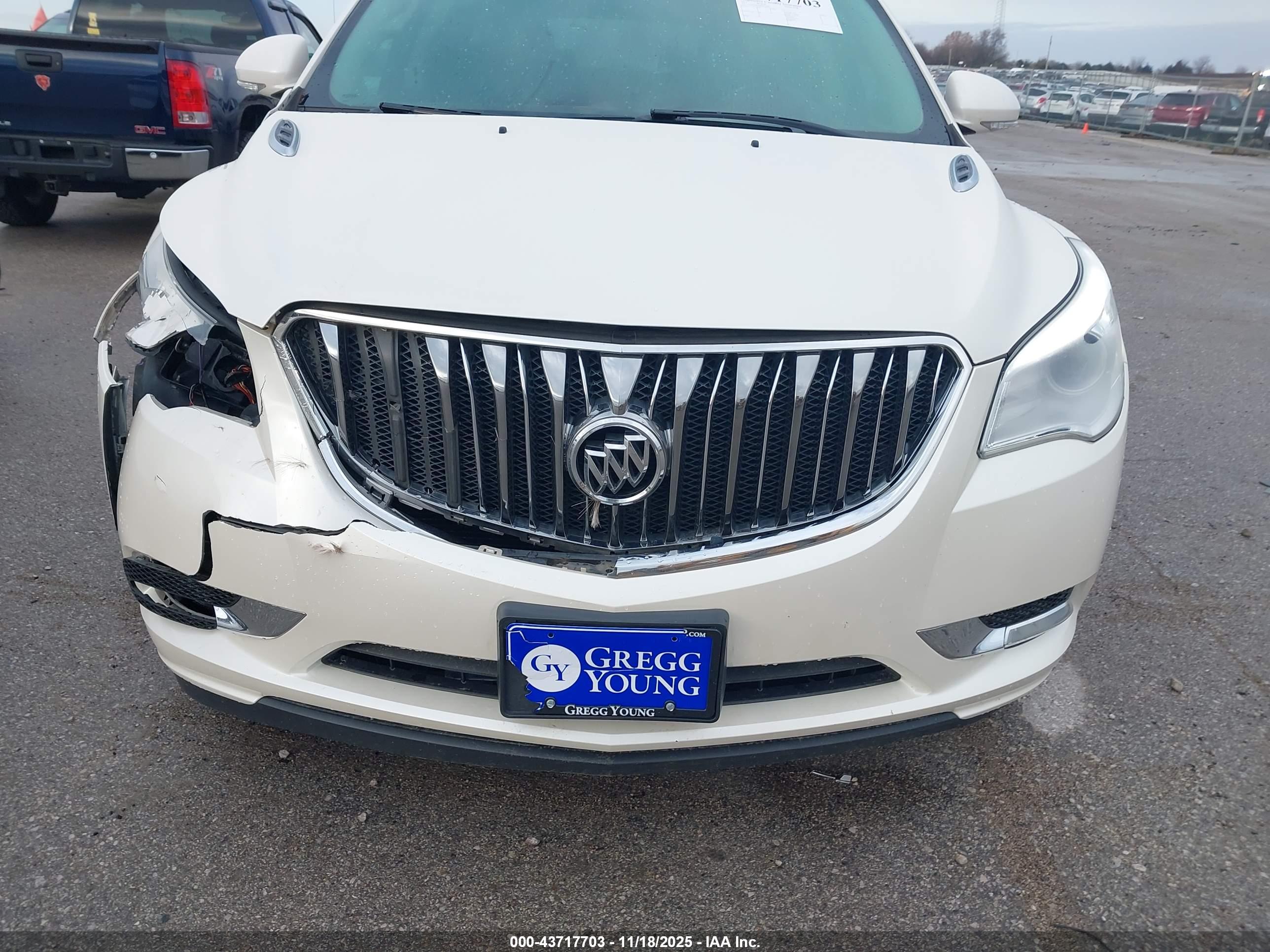 BUICK ENCLAVE image 6