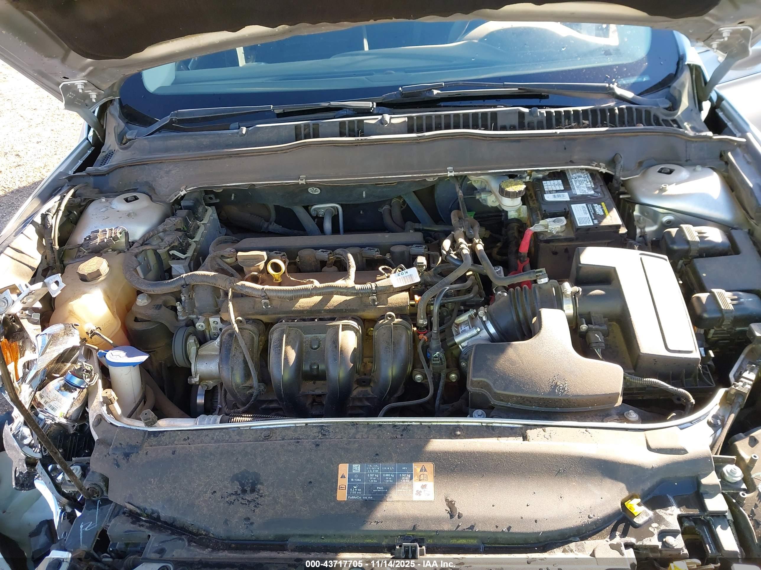 FORD FUSION image 10