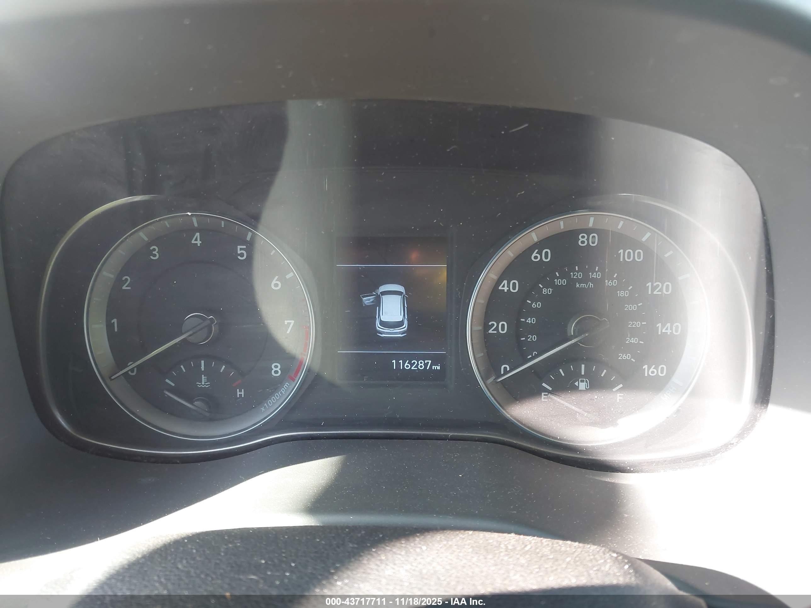 HYUNDAI KONA image 7