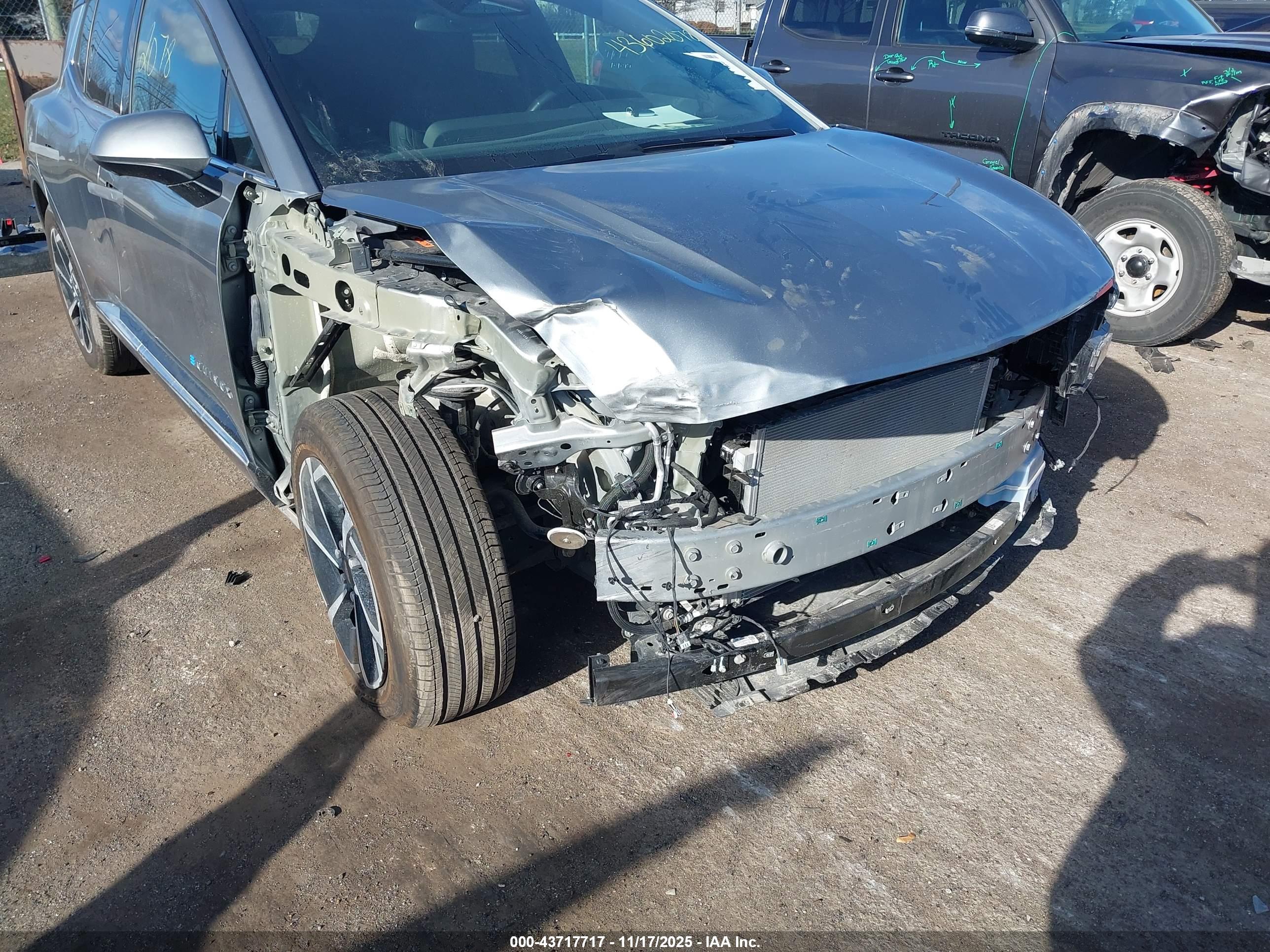 CHEVROLET EQUINOX image 6