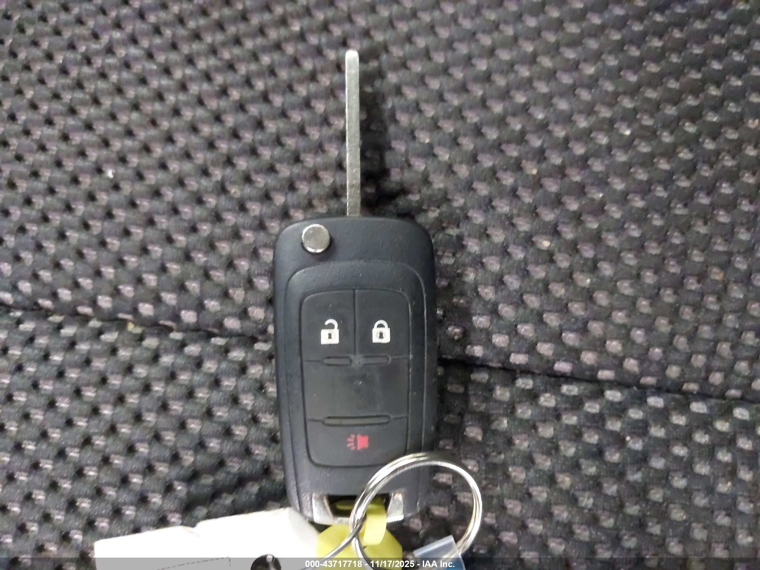 CHEVROLET EQUINOX image 11