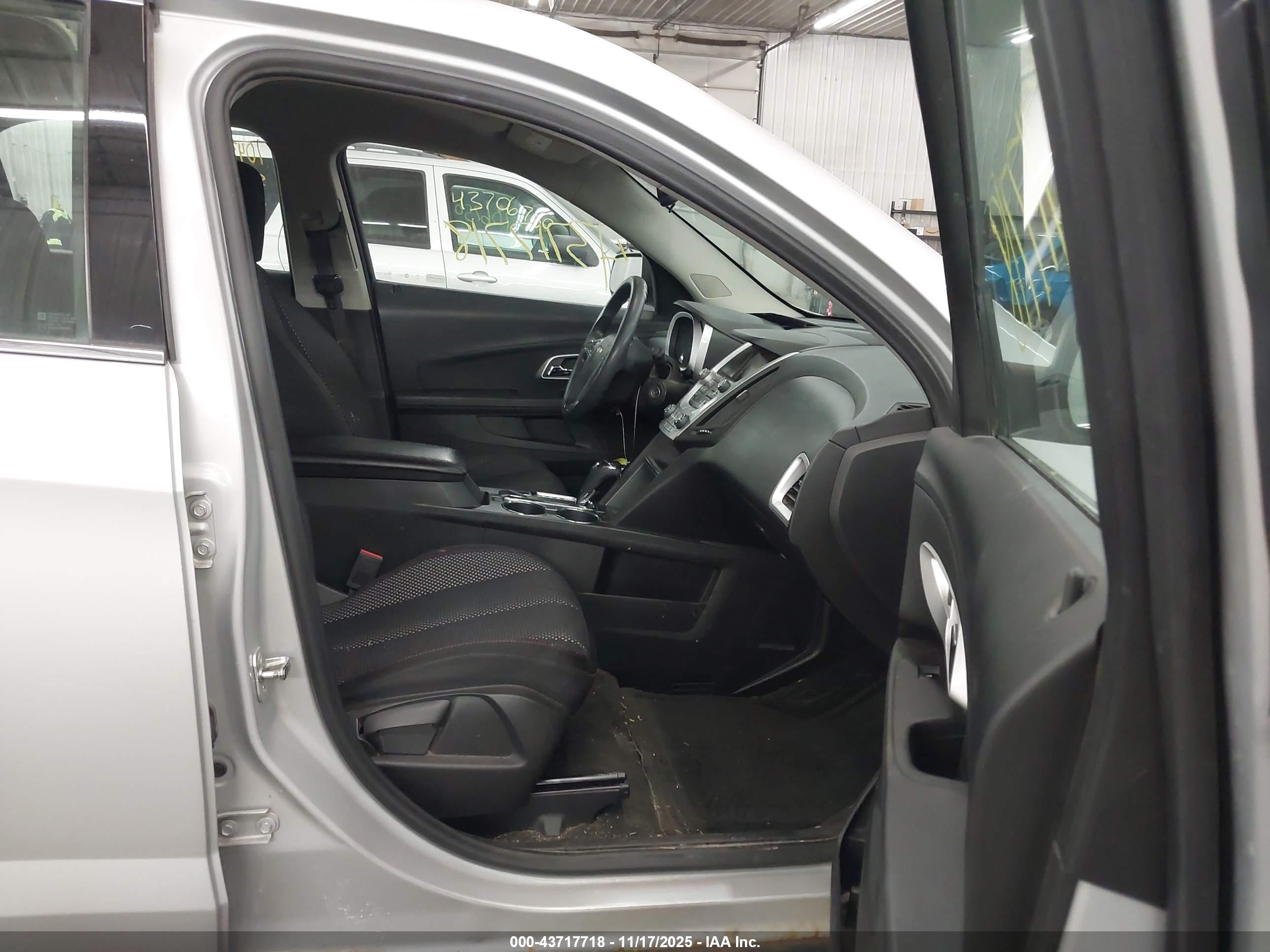 CHEVROLET EQUINOX image 5