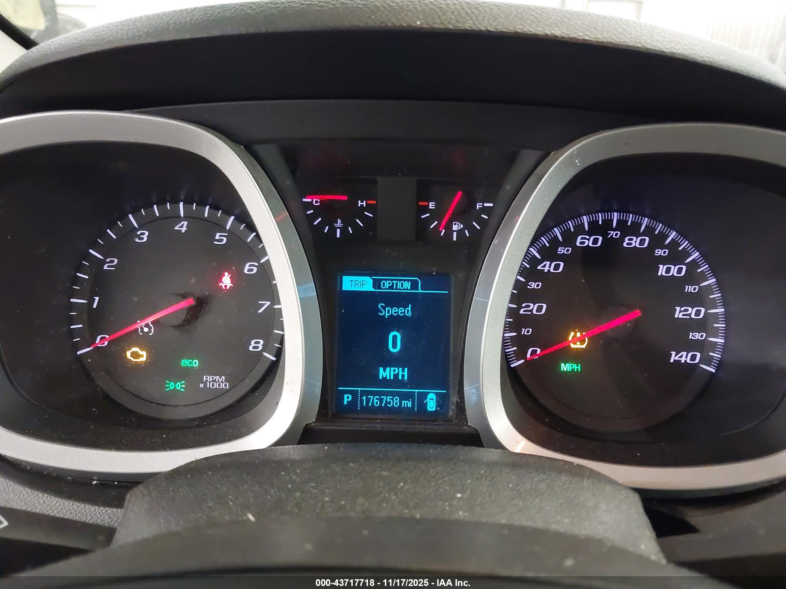 CHEVROLET EQUINOX image 7