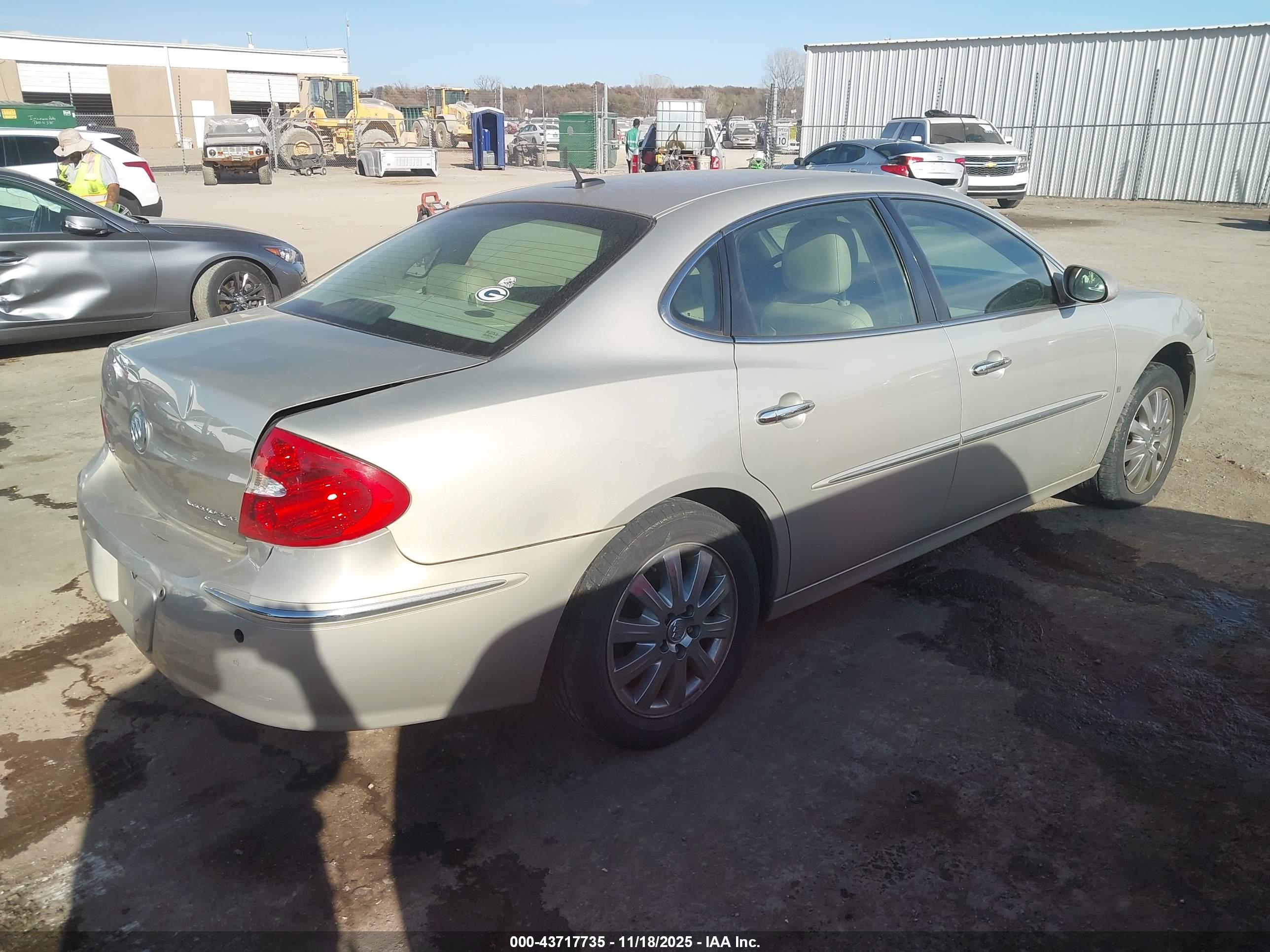 BUICK LACROSSE image 4