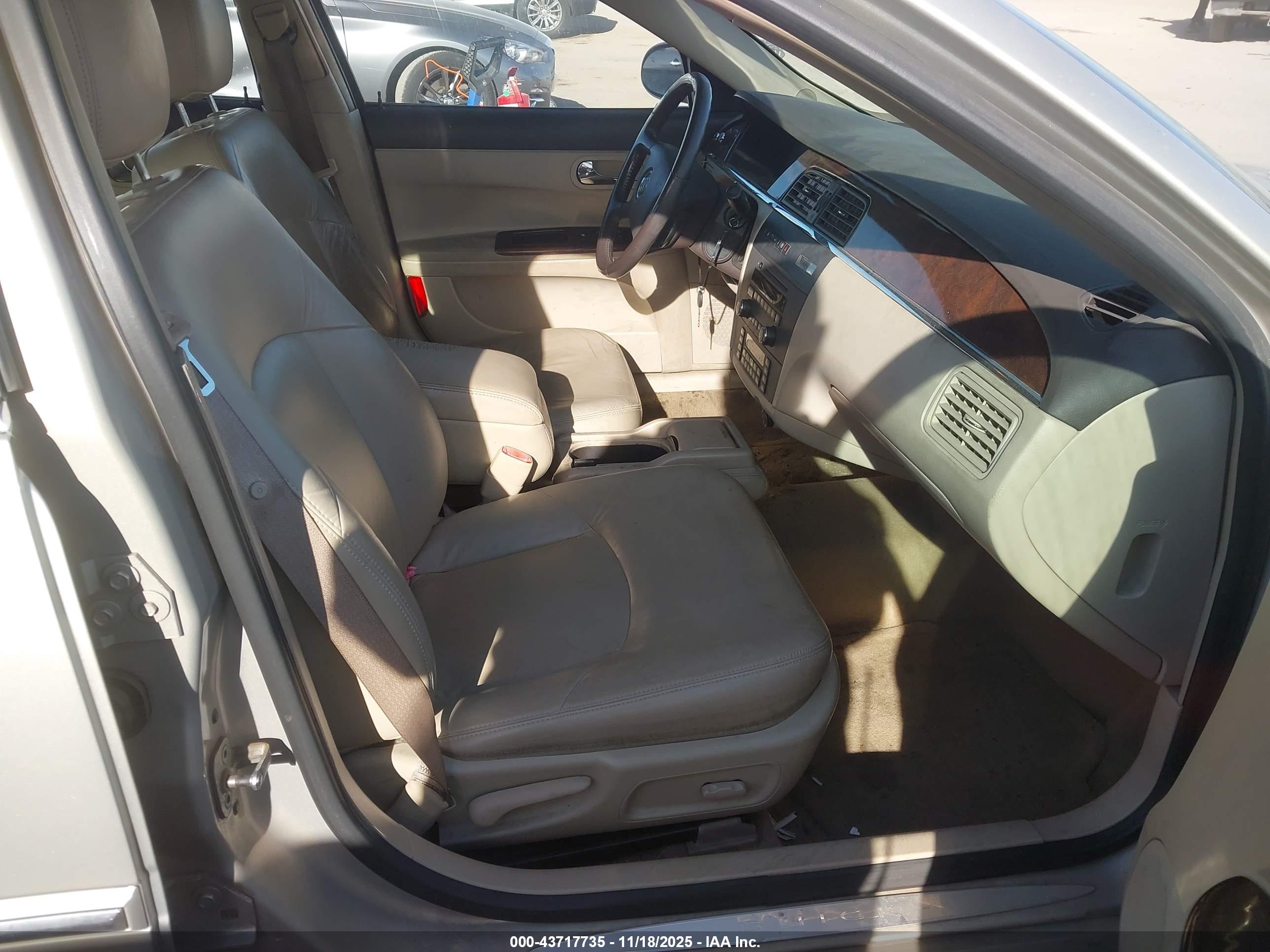 BUICK LACROSSE image 5