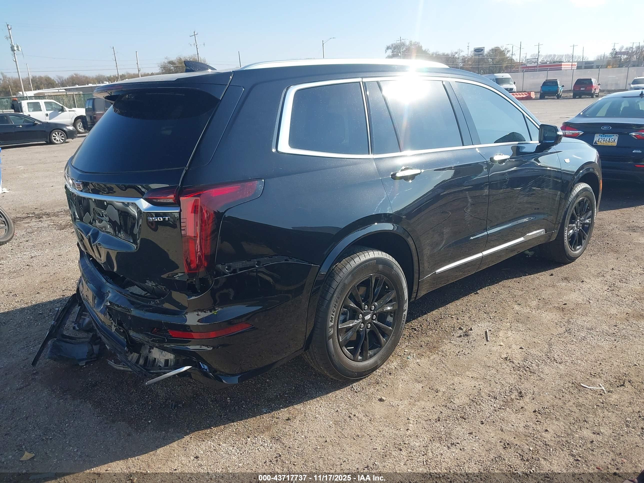 CADILLAC XT6 image 4