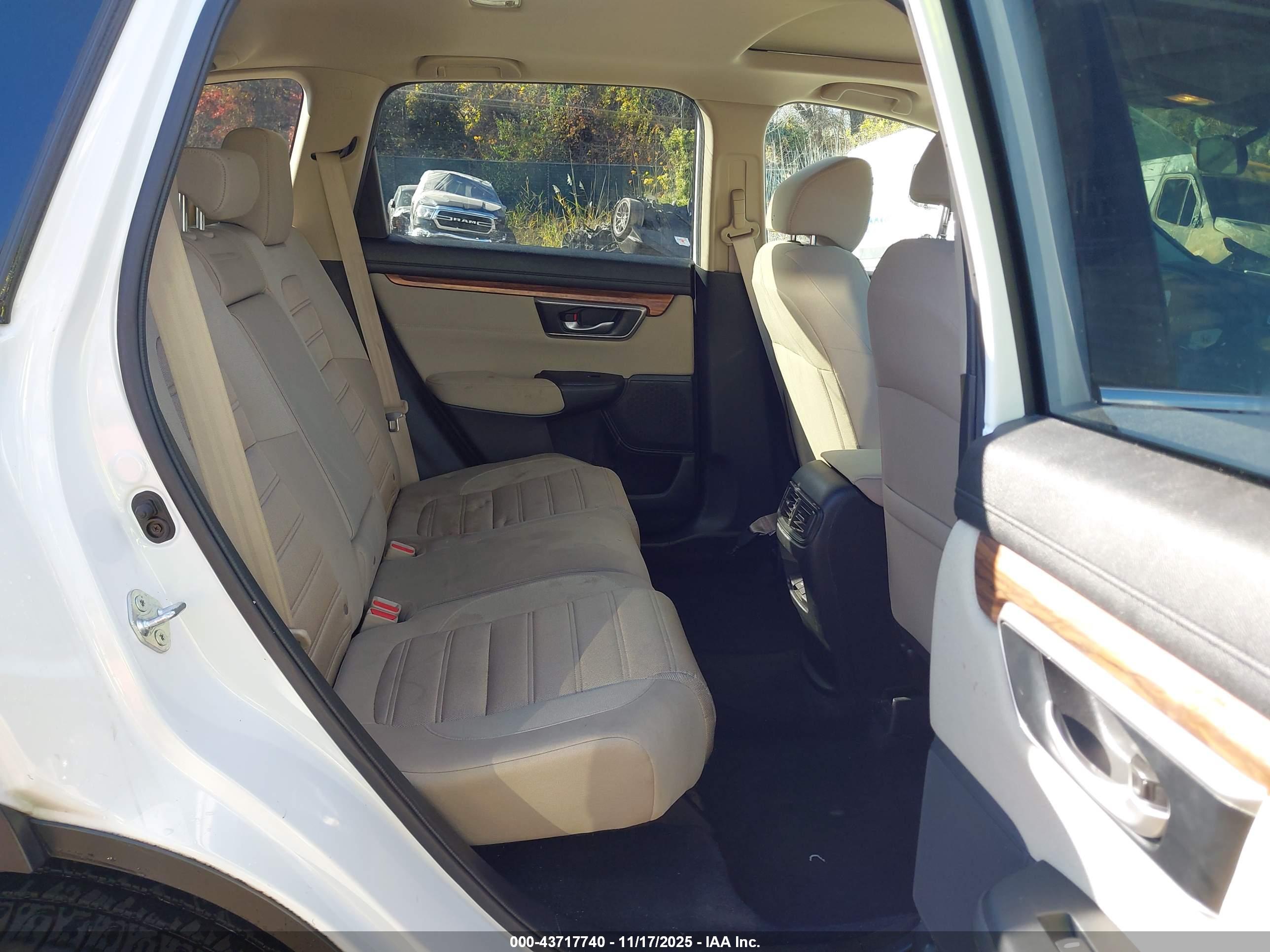 HONDA CR-V image 8