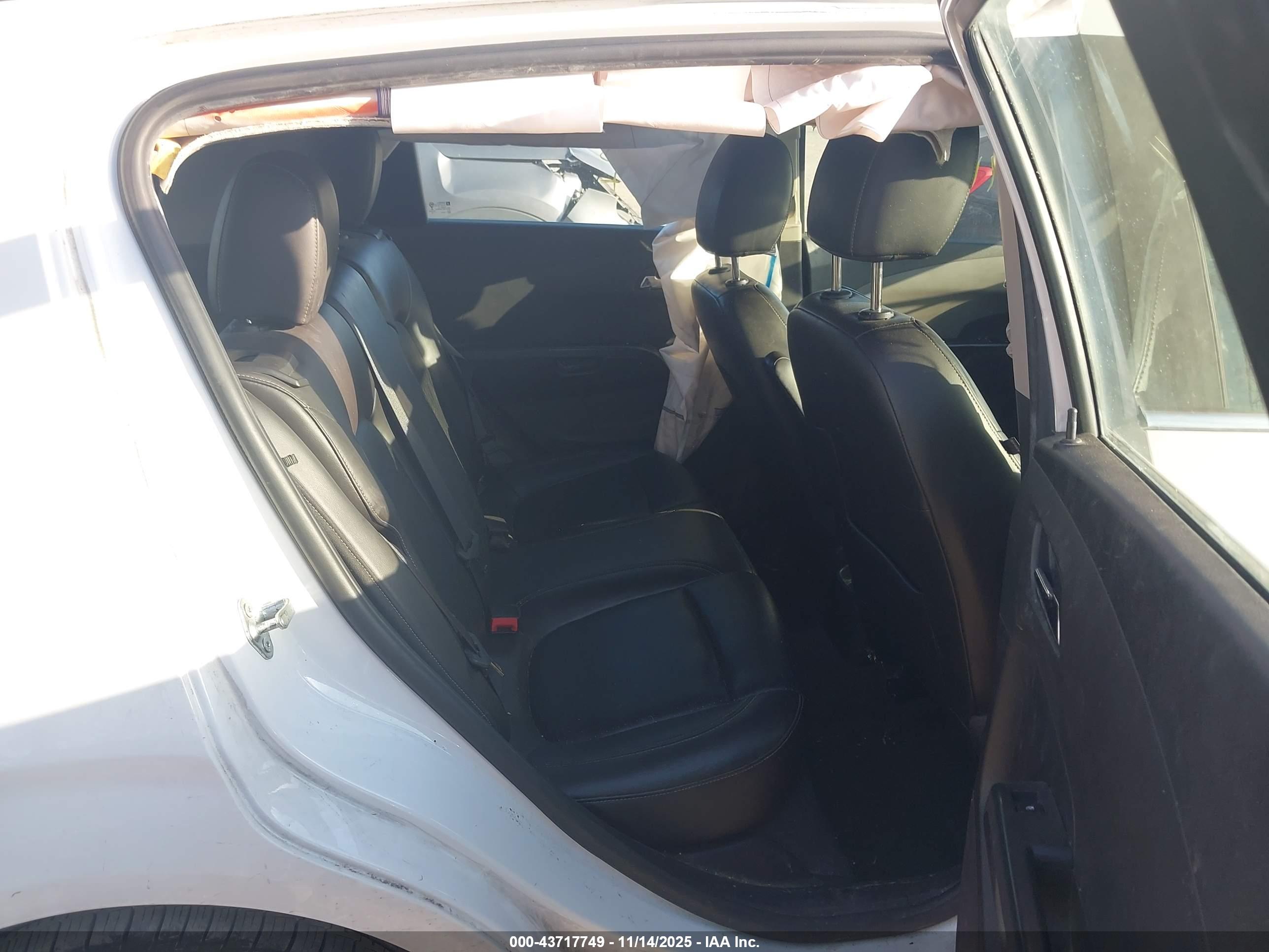 CHEVROLET SONIC image 8