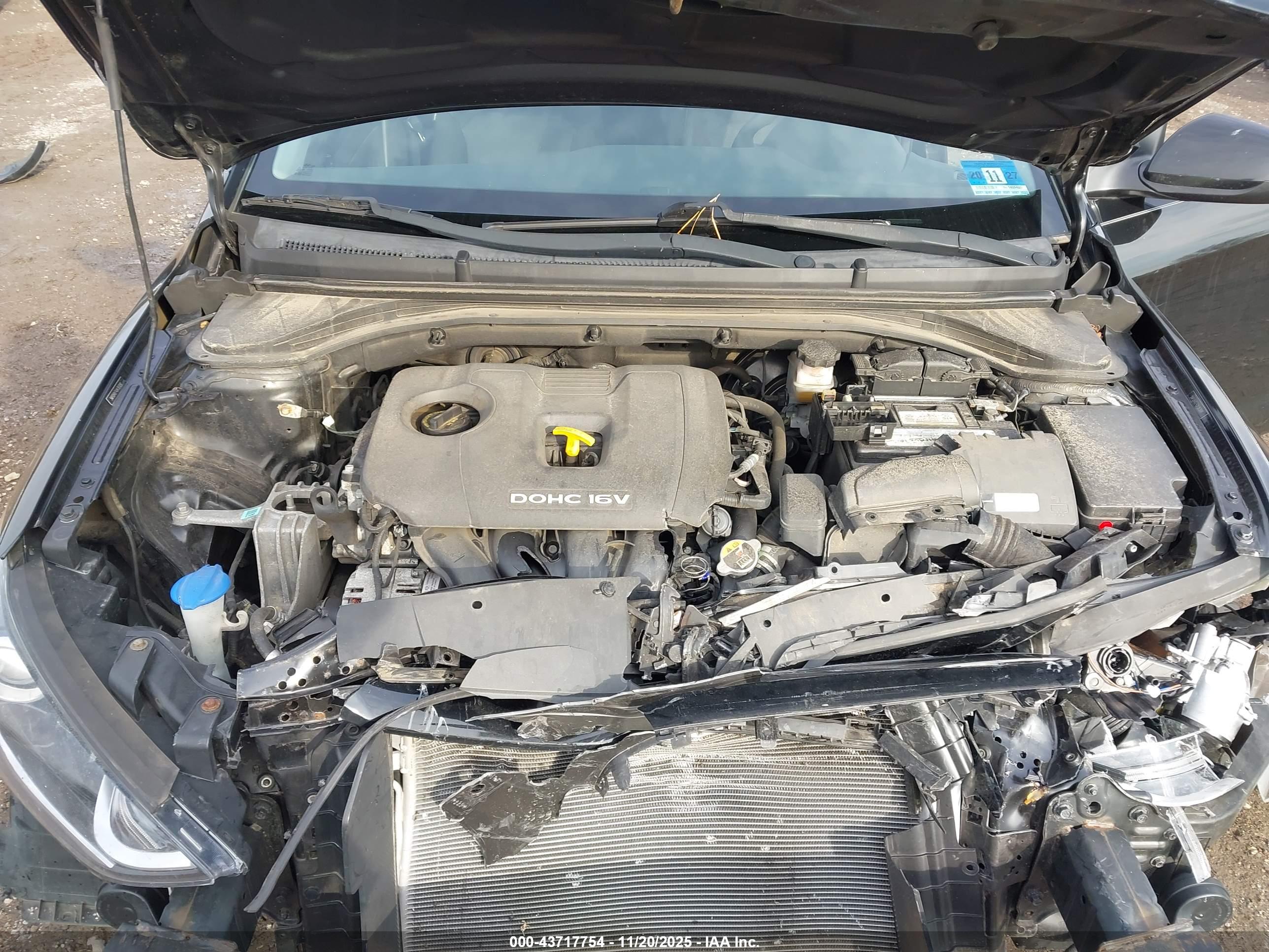 HYUNDAI ELANTRA image 10