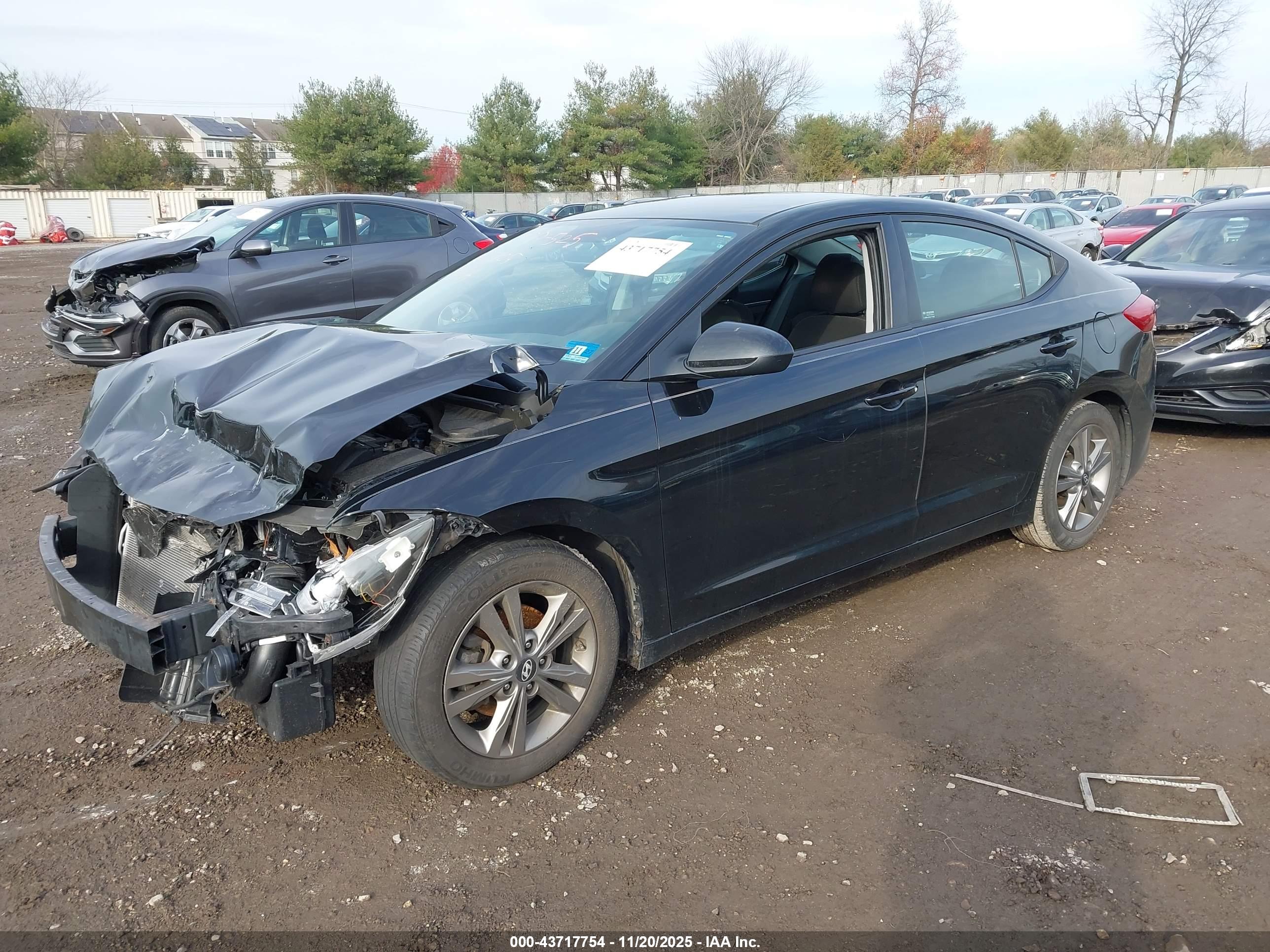 HYUNDAI ELANTRA image 2