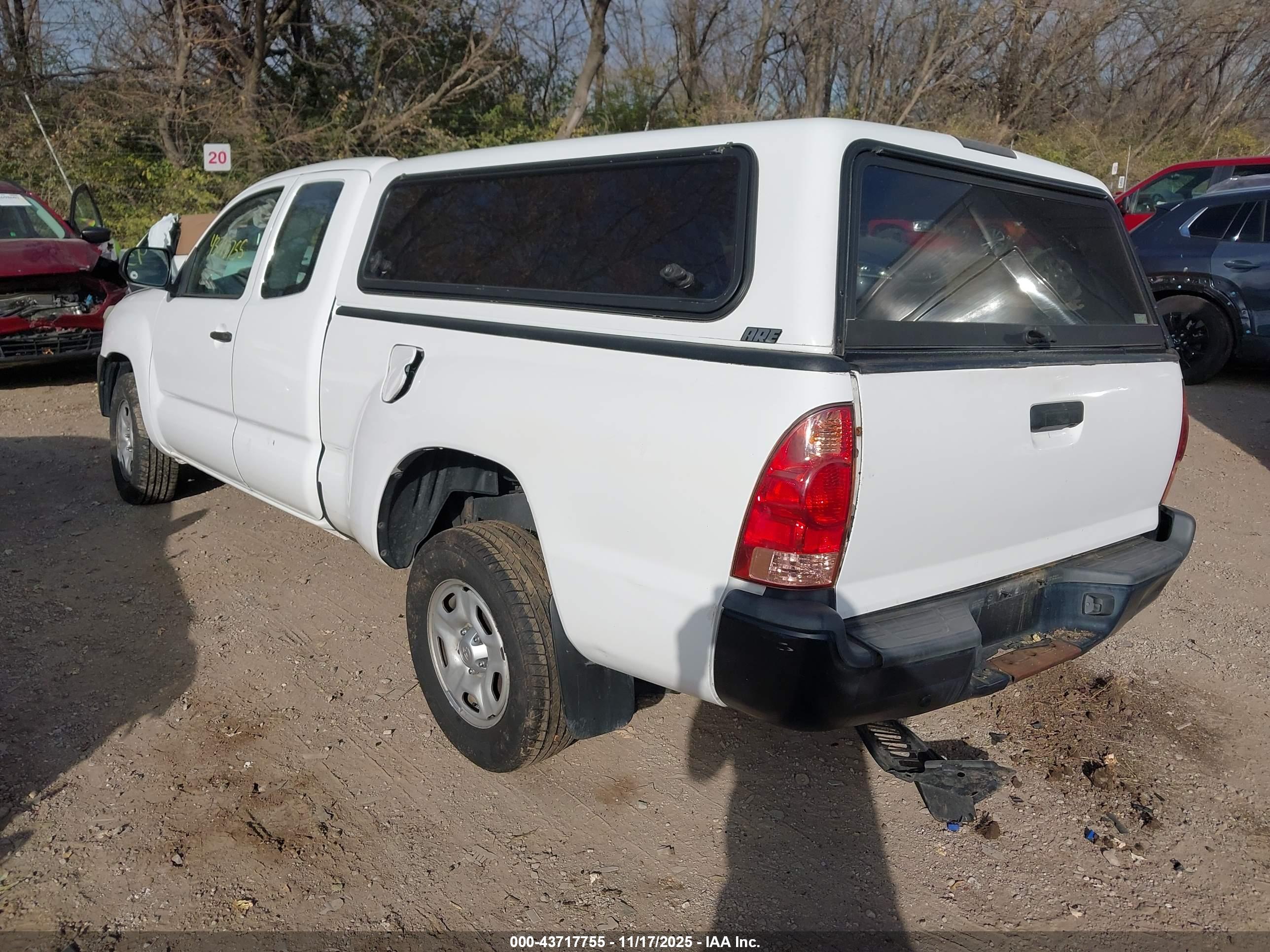 TOYOTA TACOMA image 3
