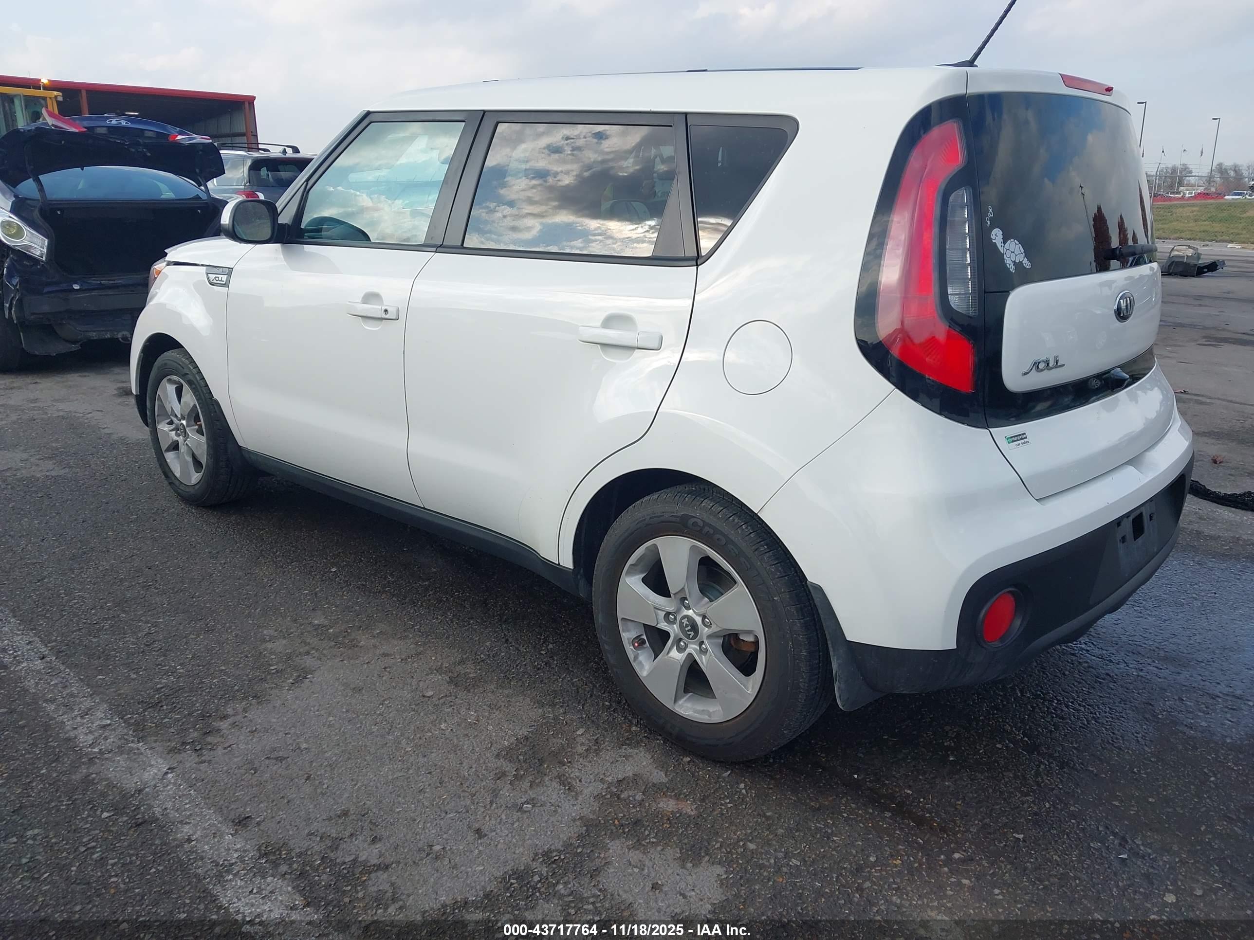 KIA SOUL image 3