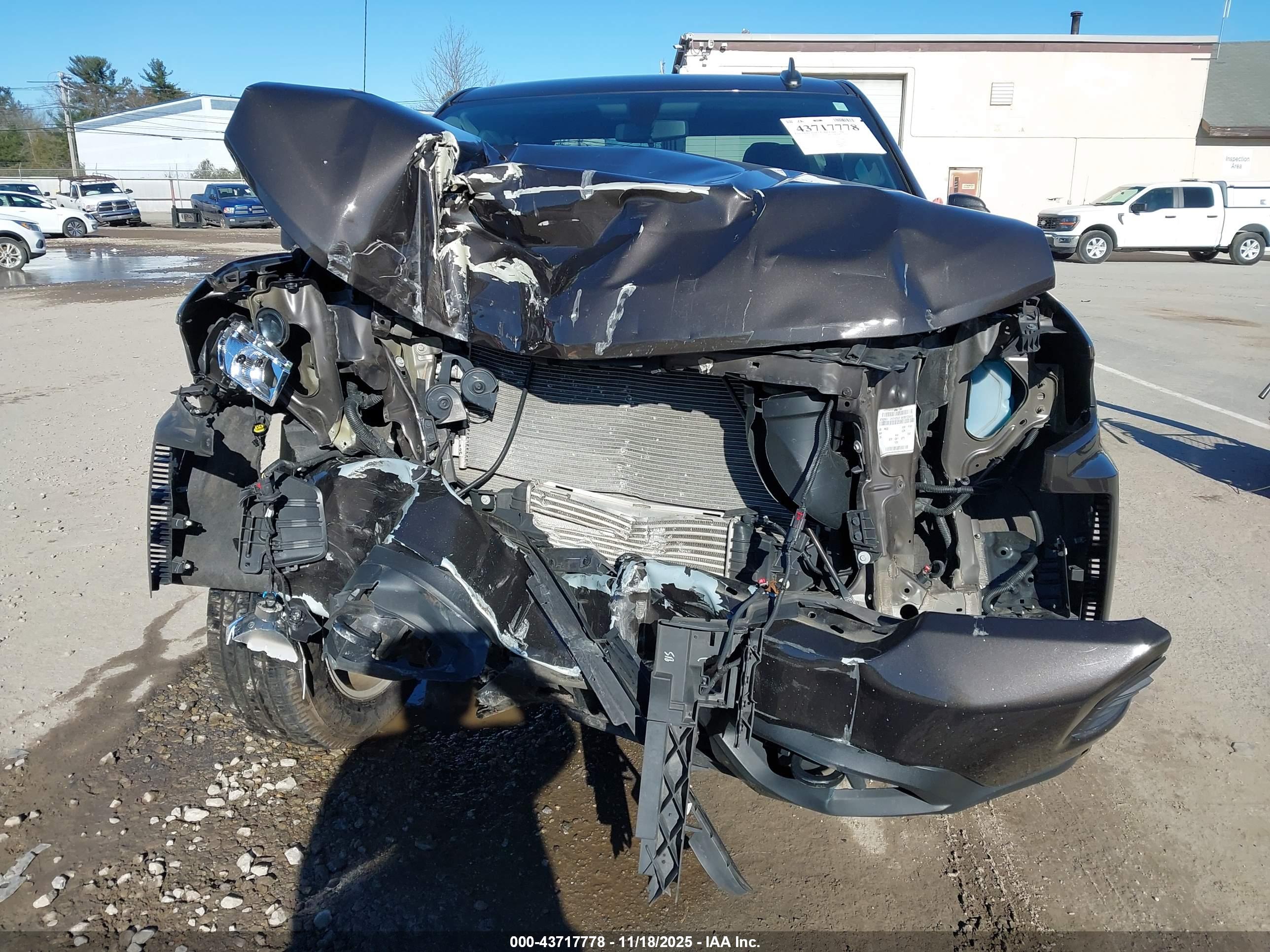 CHEVROLET SILVERADO image 6