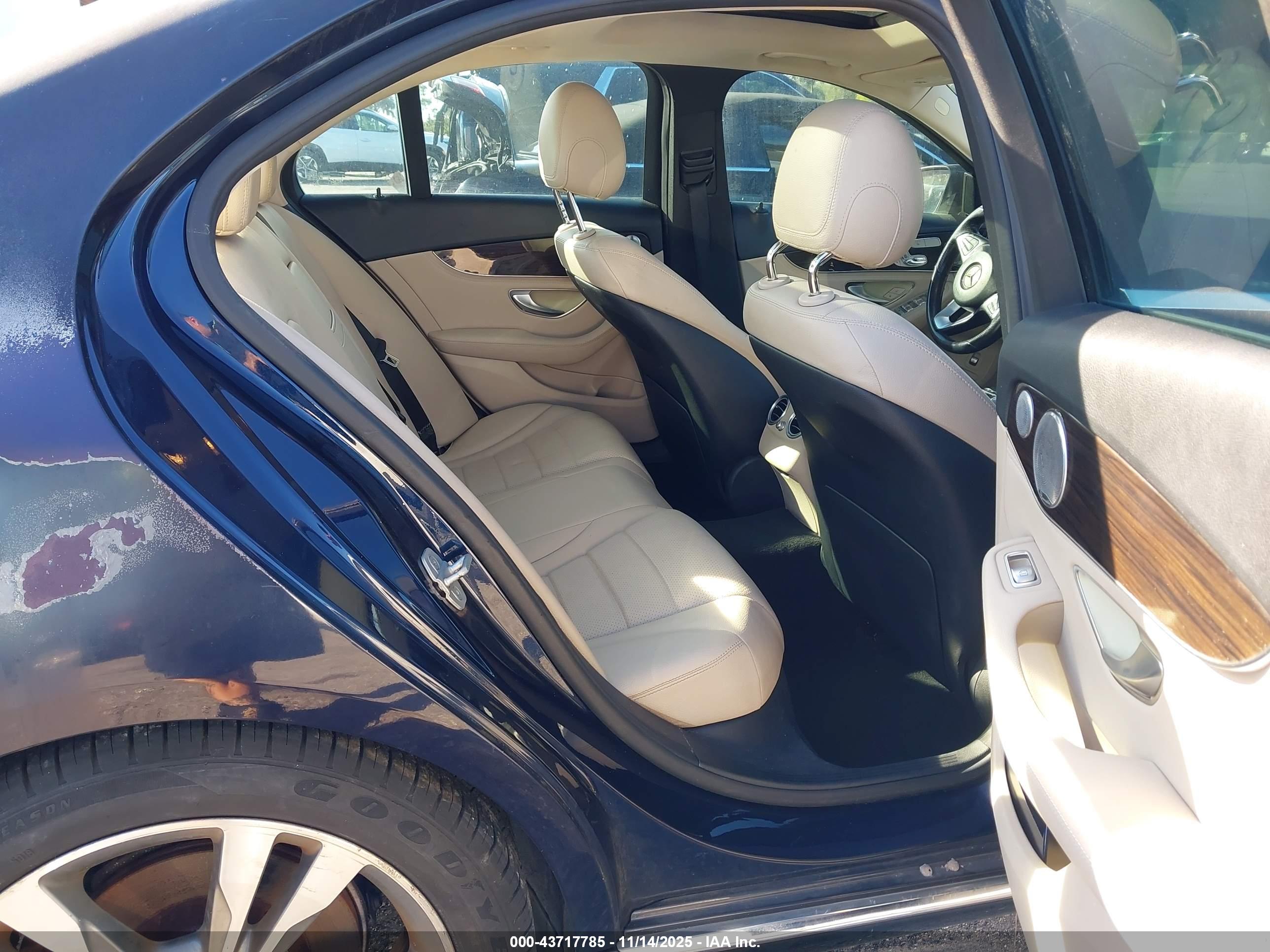 MERCEDES-BENZ C image 8