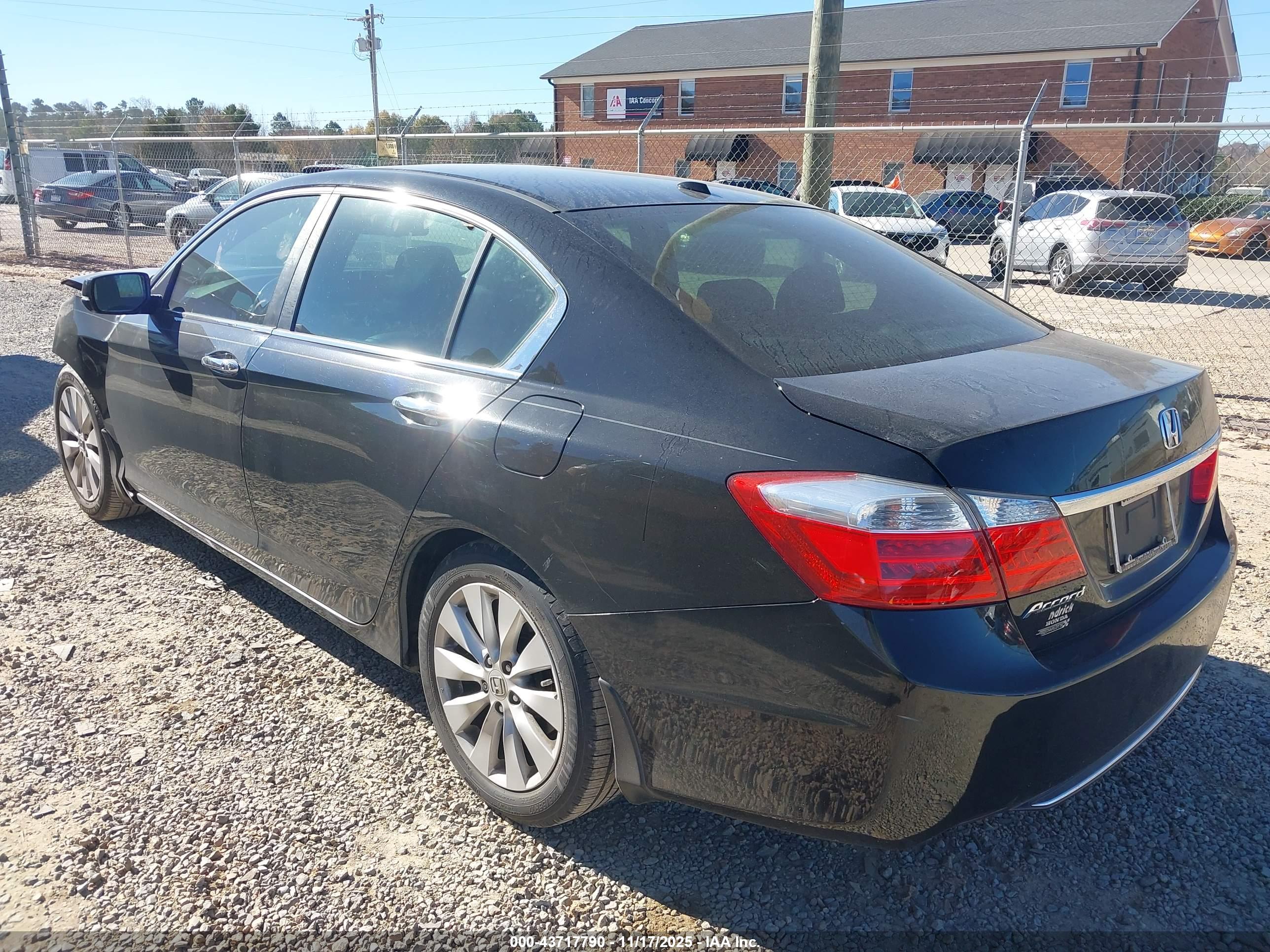 HONDA ACCORD image 3