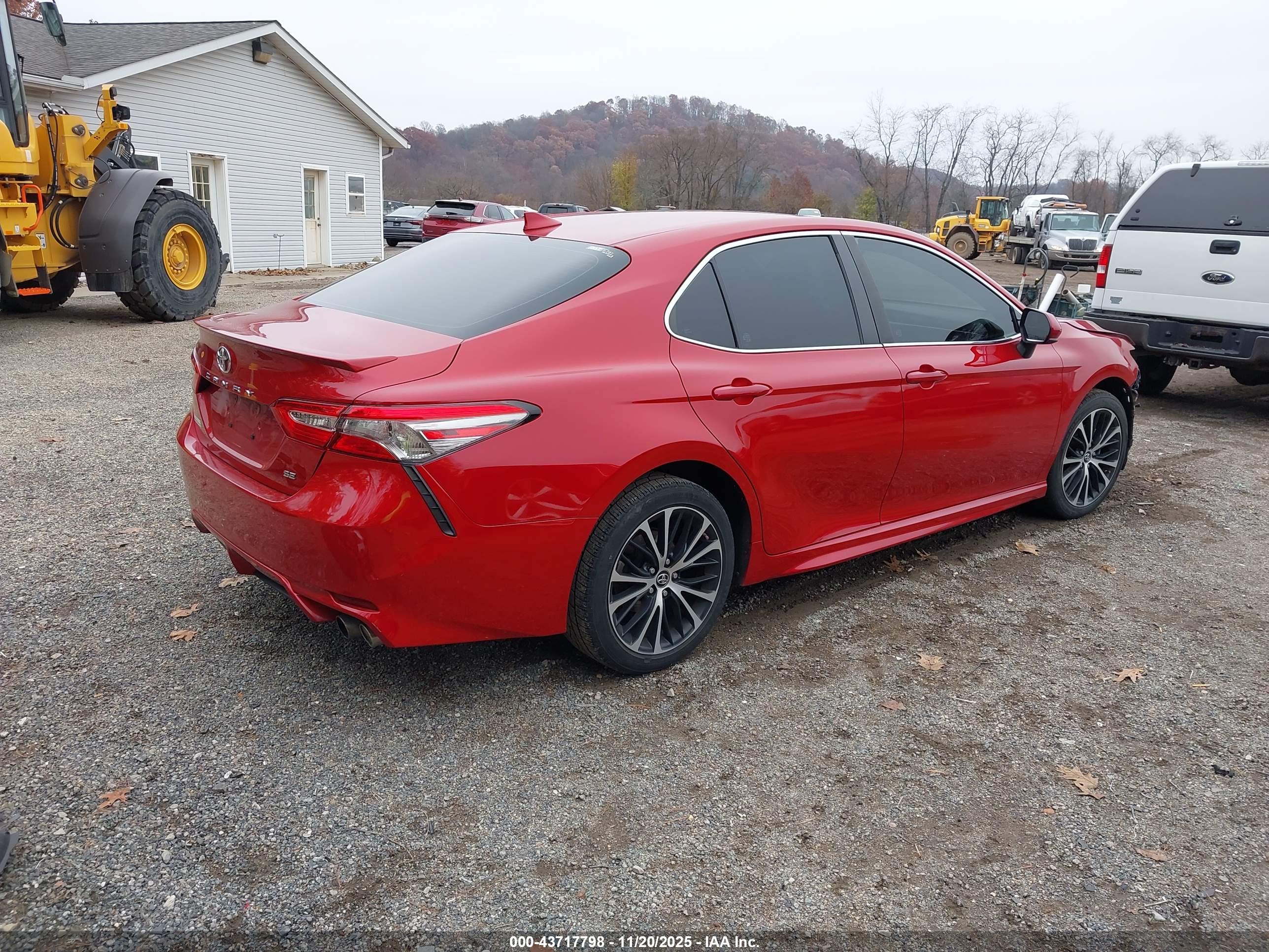 TOYOTA CAMRY image 4