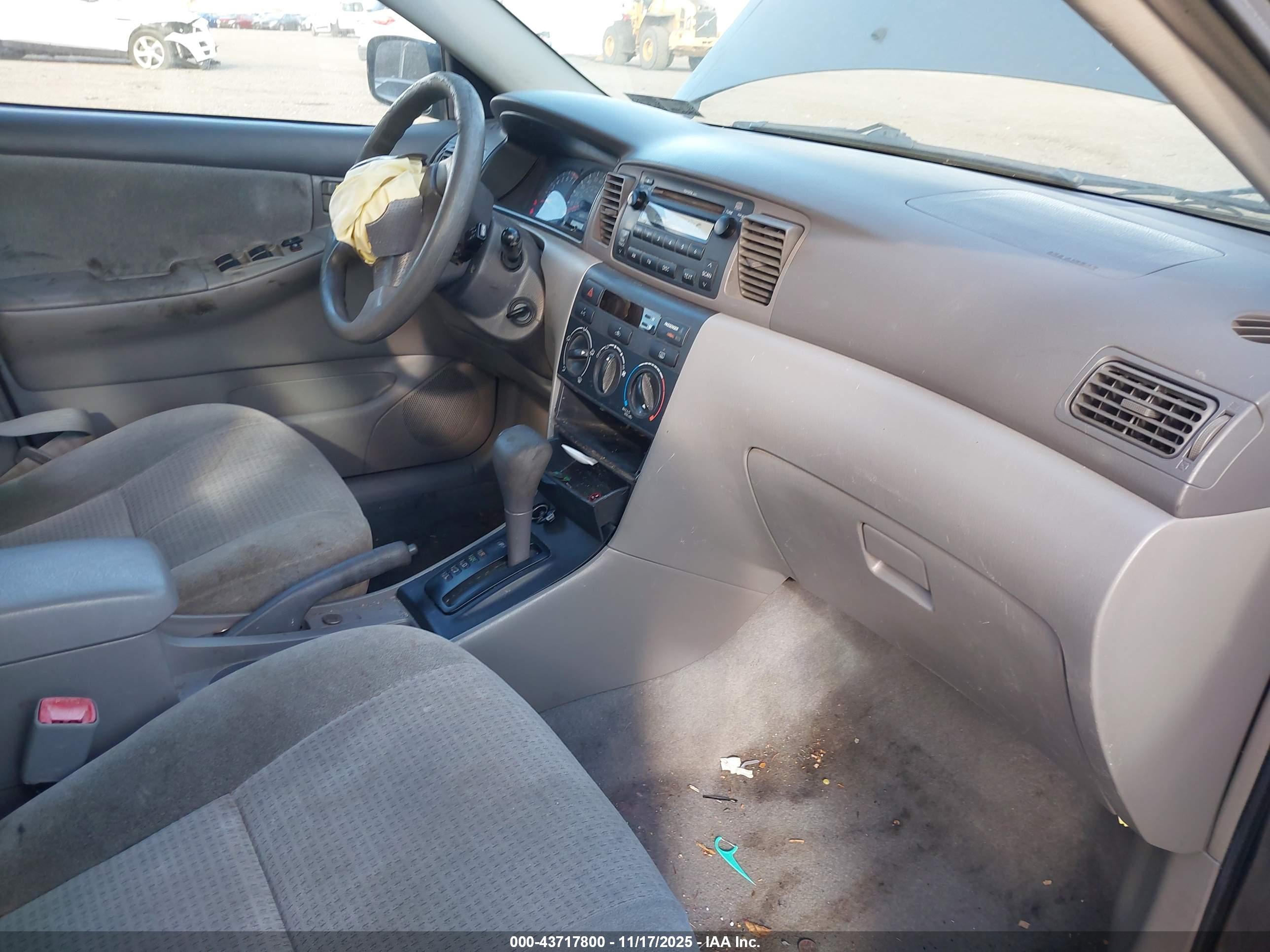 TOYOTA COROLLA image 5