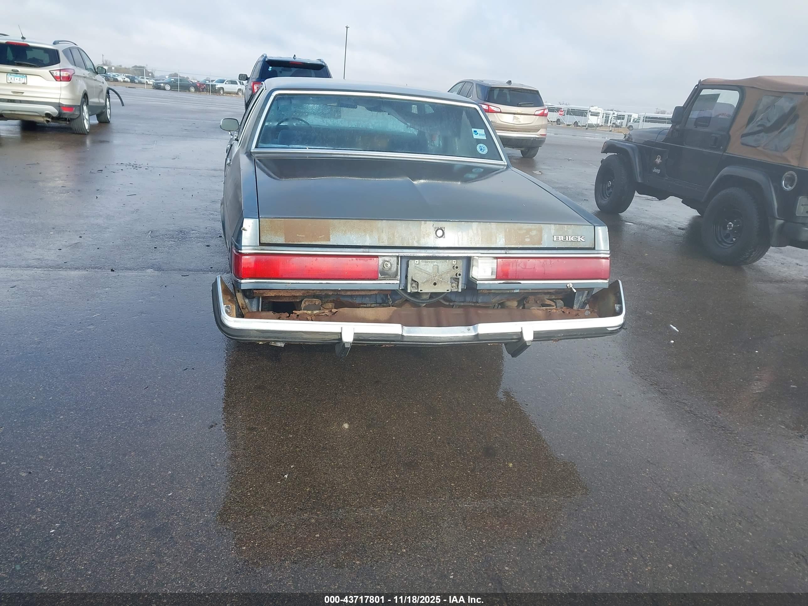 BUICK LESABRE image 6