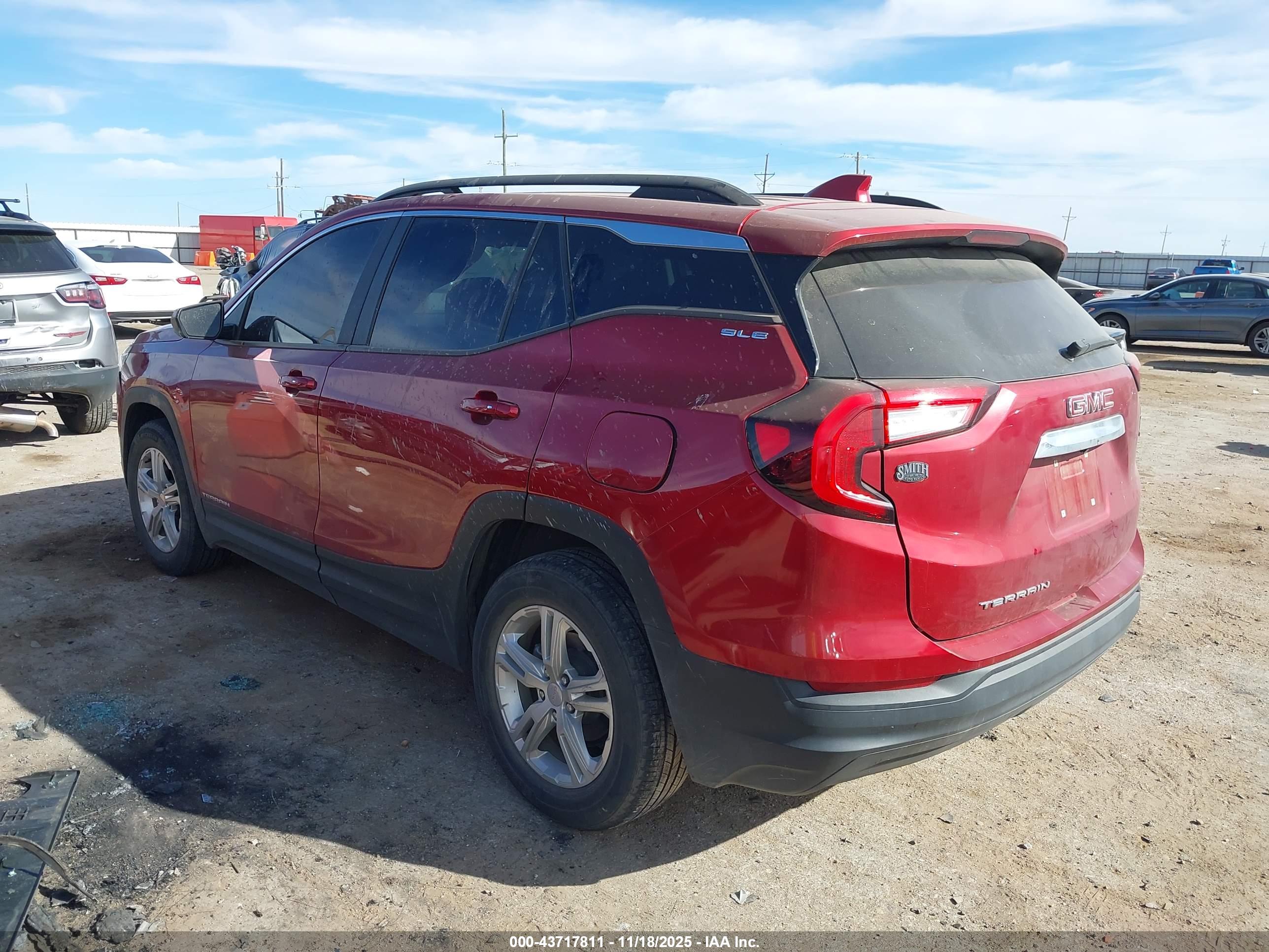 GMC TERRAIN image 3