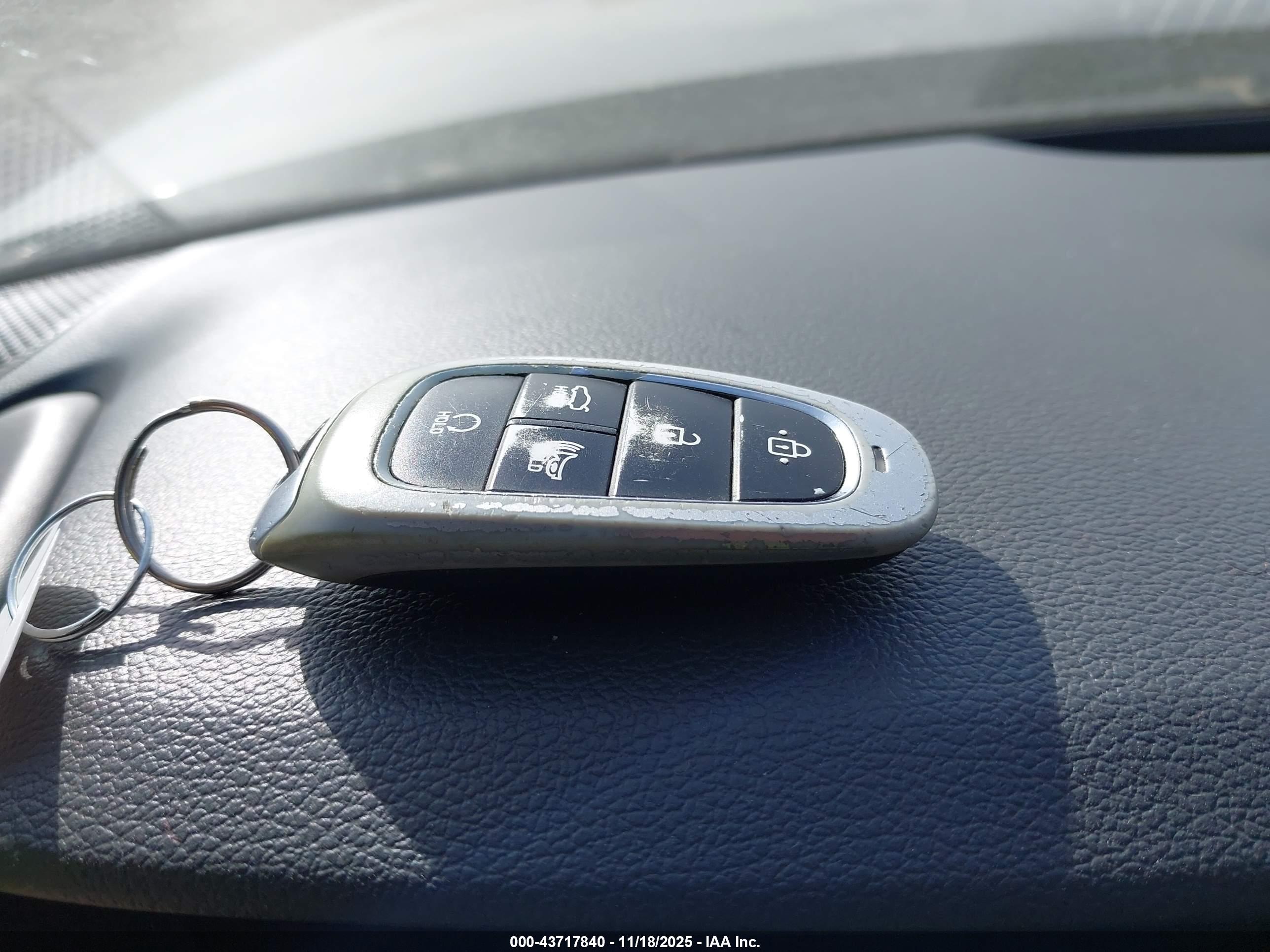 HYUNDAI SONATA image 11