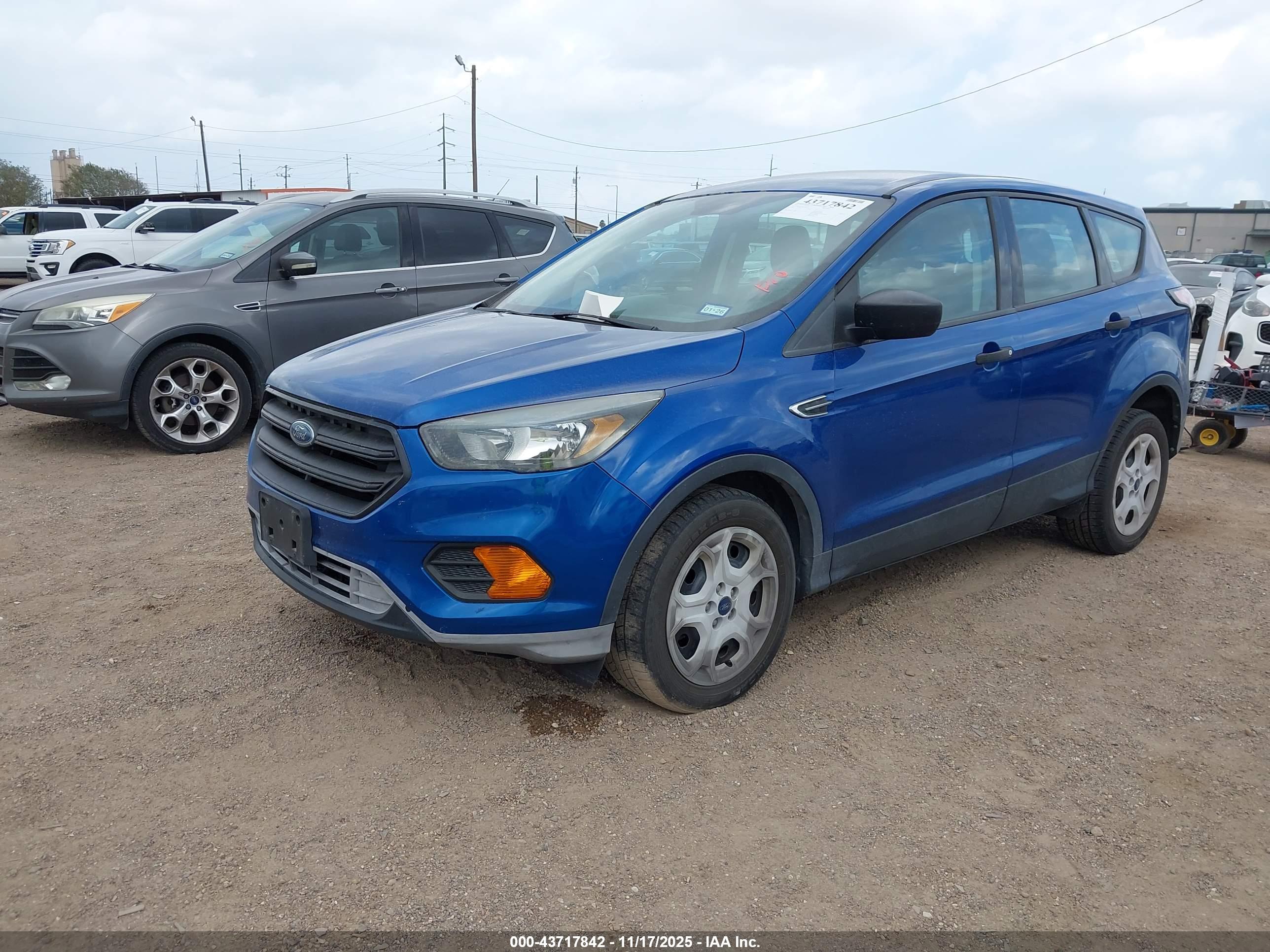 FORD ESCAPE image 2