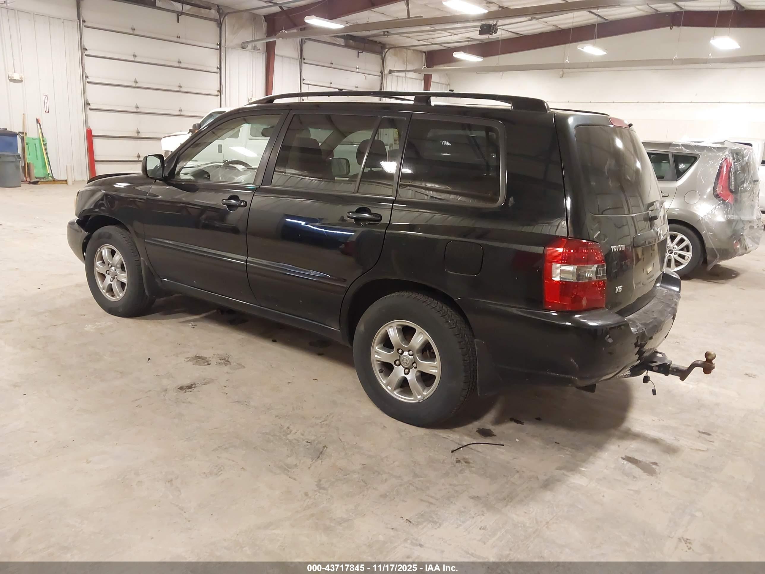 TOYOTA HIGHLANDER image 3
