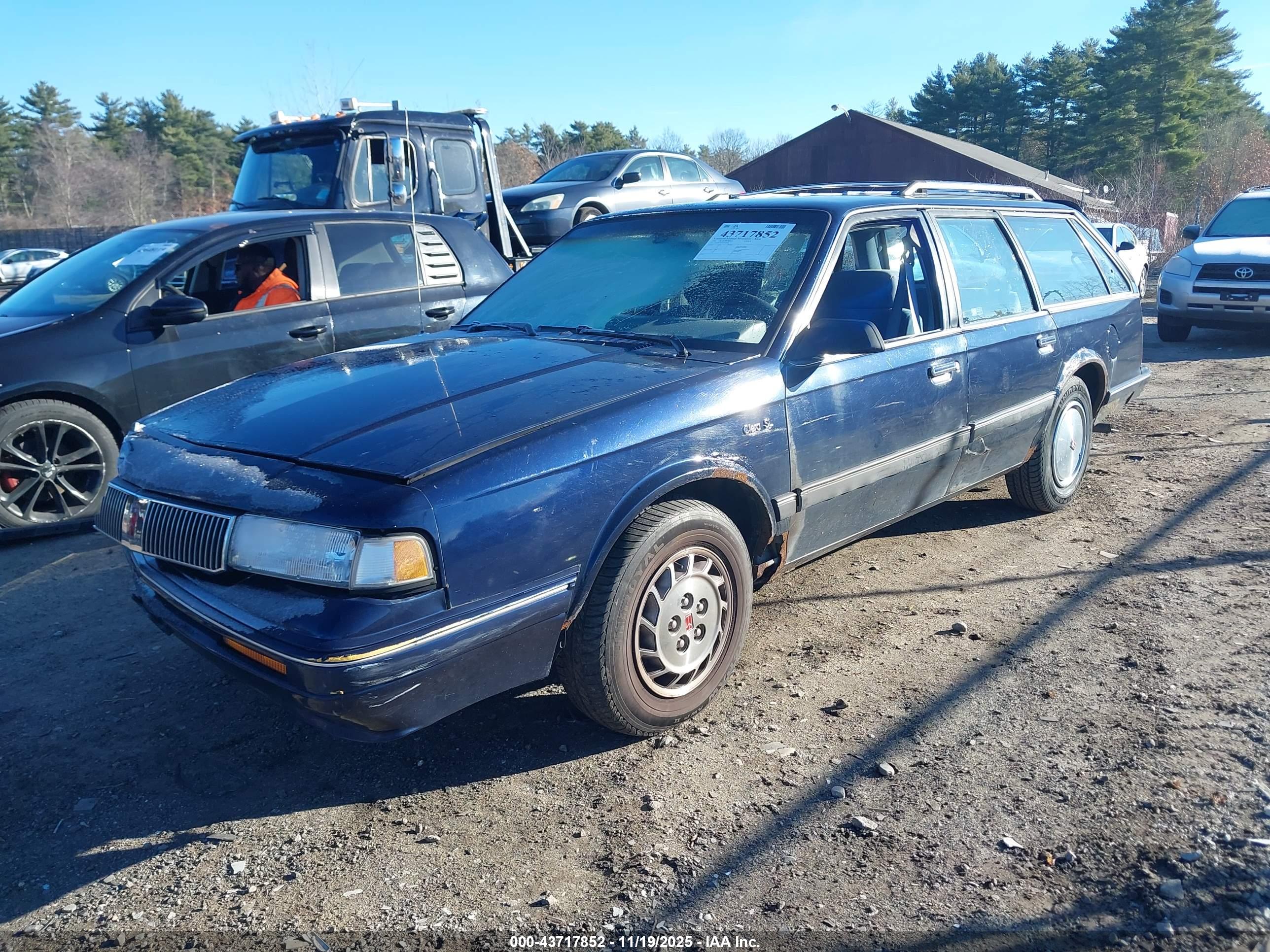 OLDSMOBILE CIERA image 2