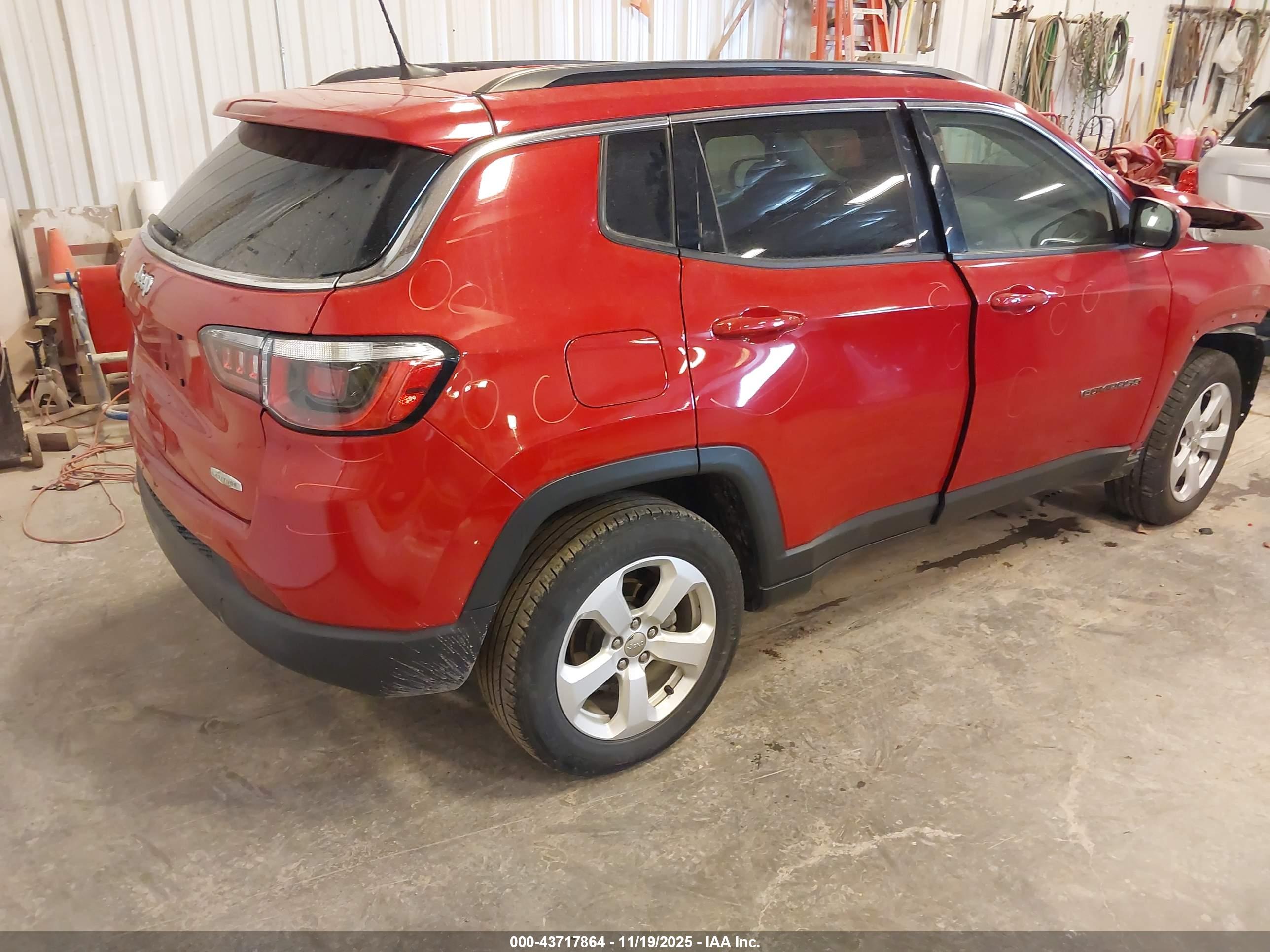JEEP COMPASS image 4