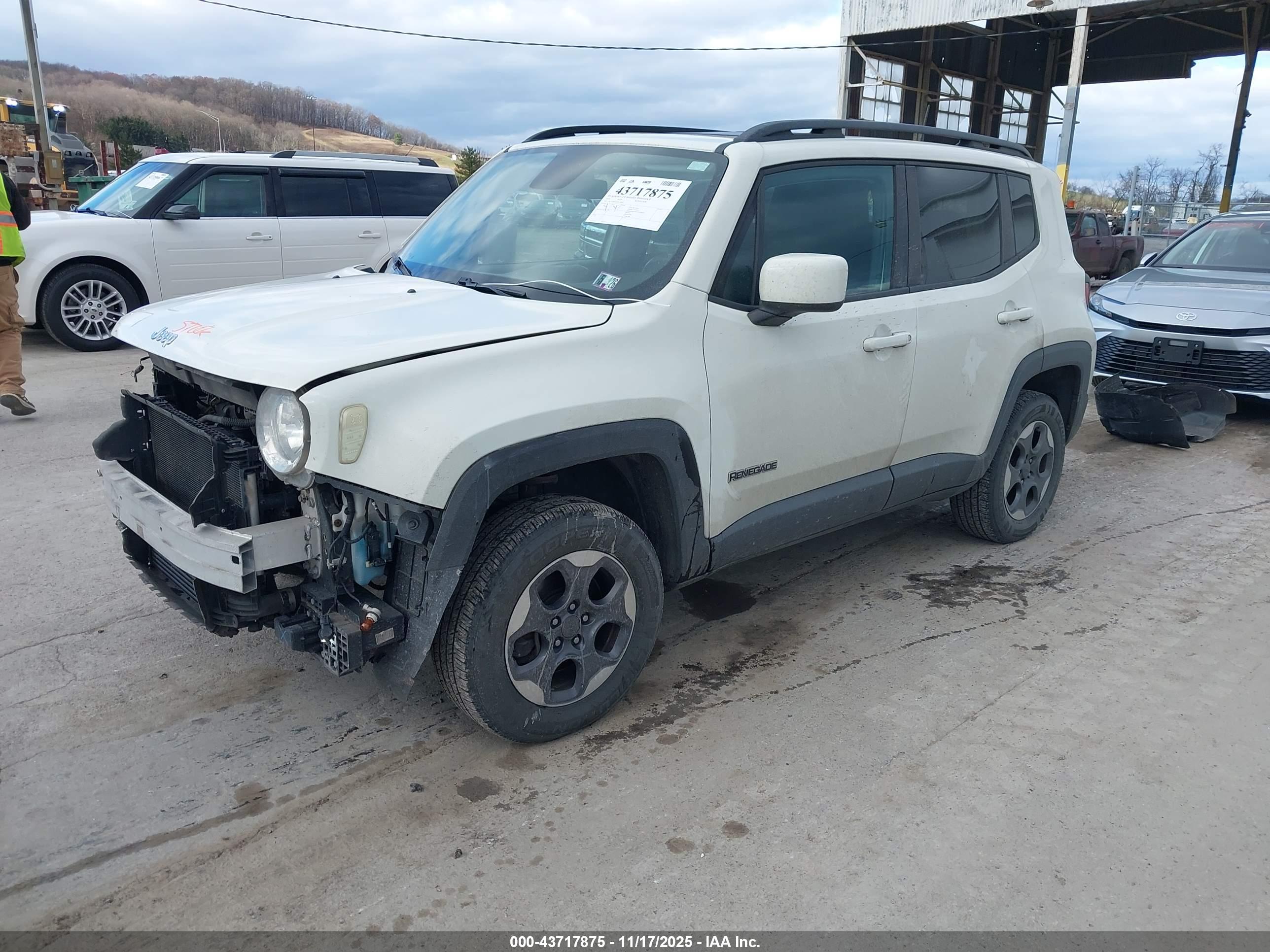 JEEP RENEGADE image 2
