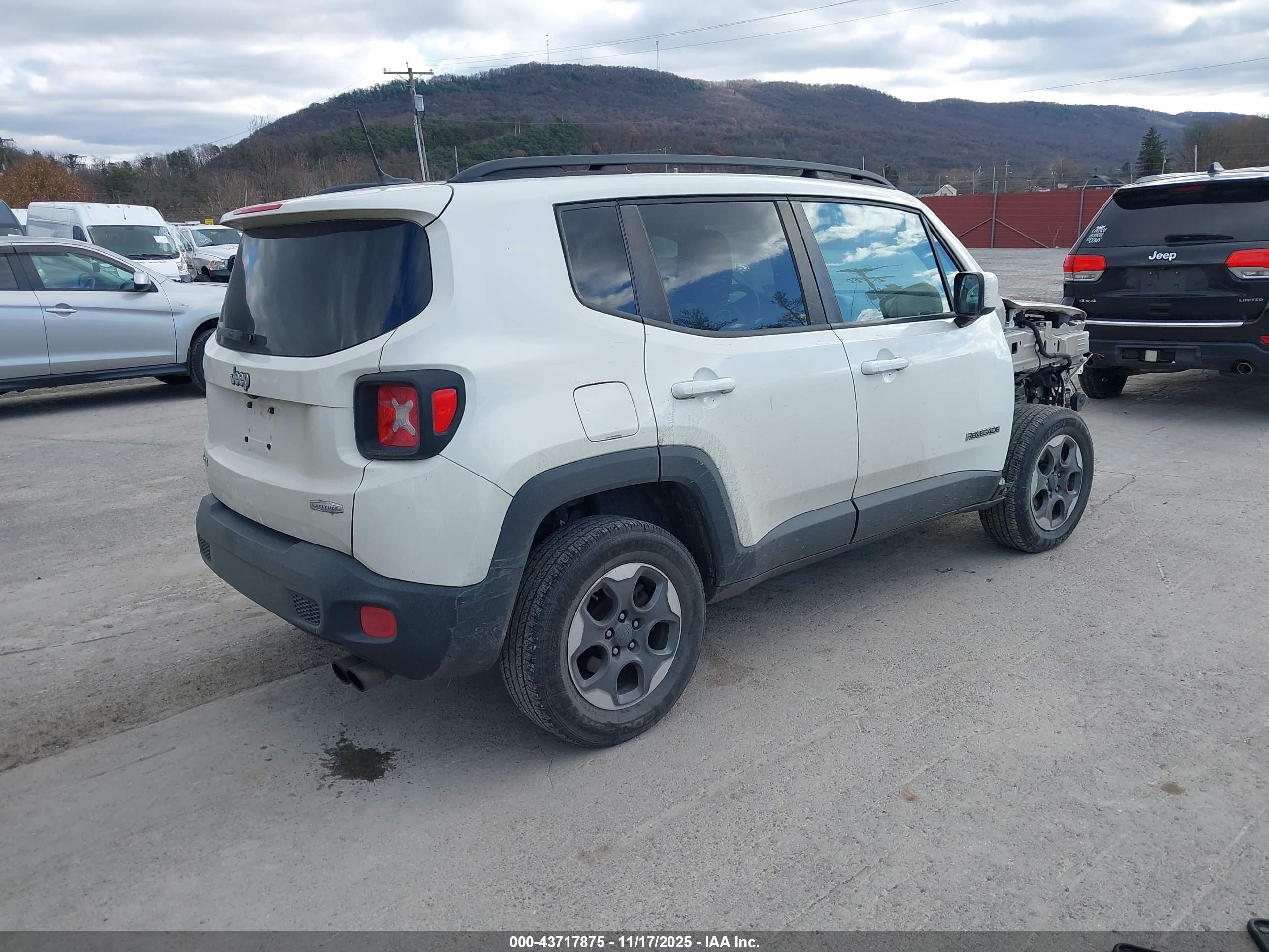 JEEP RENEGADE image 4