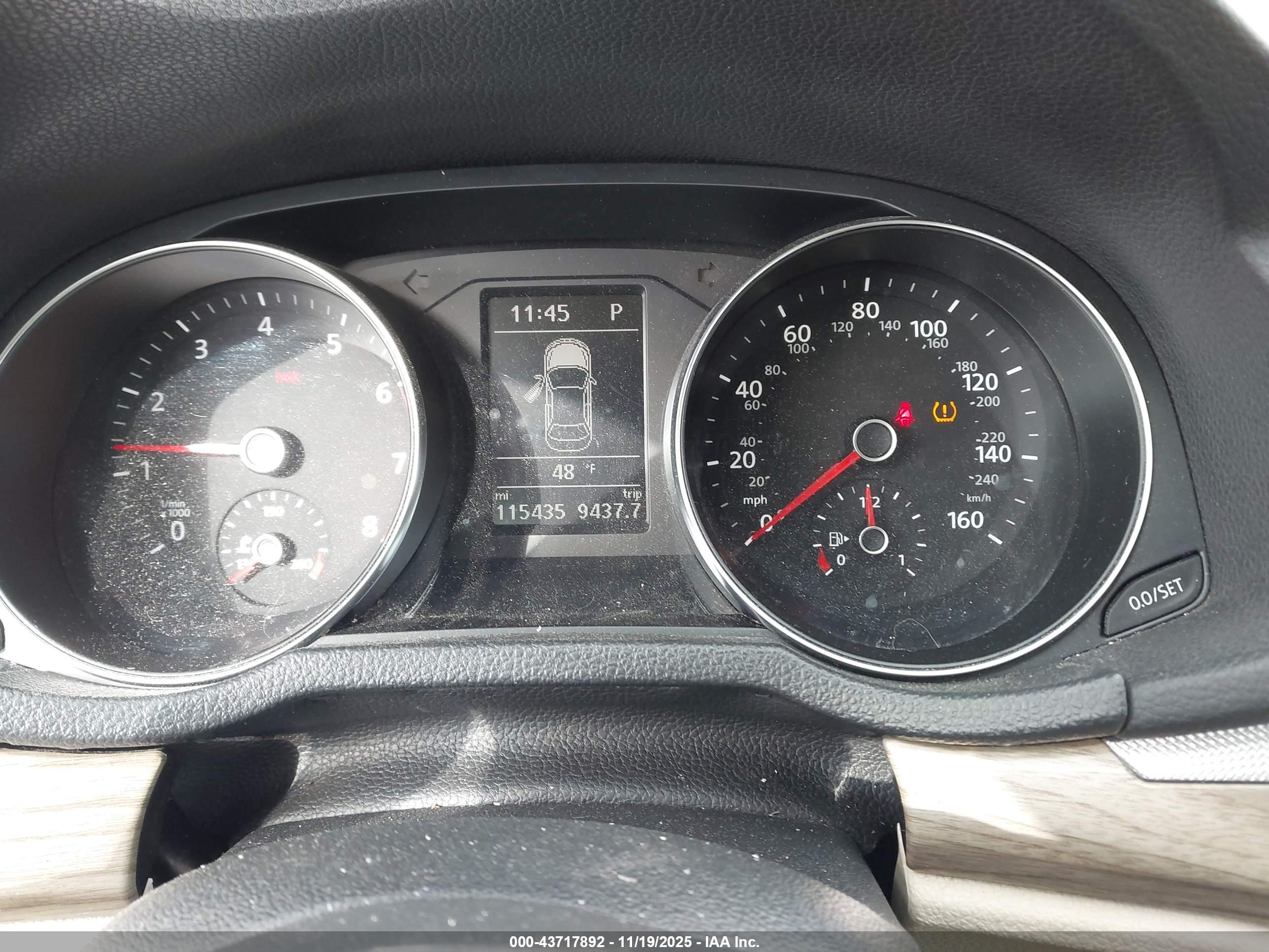 VOLKSWAGEN PASSAT image 7