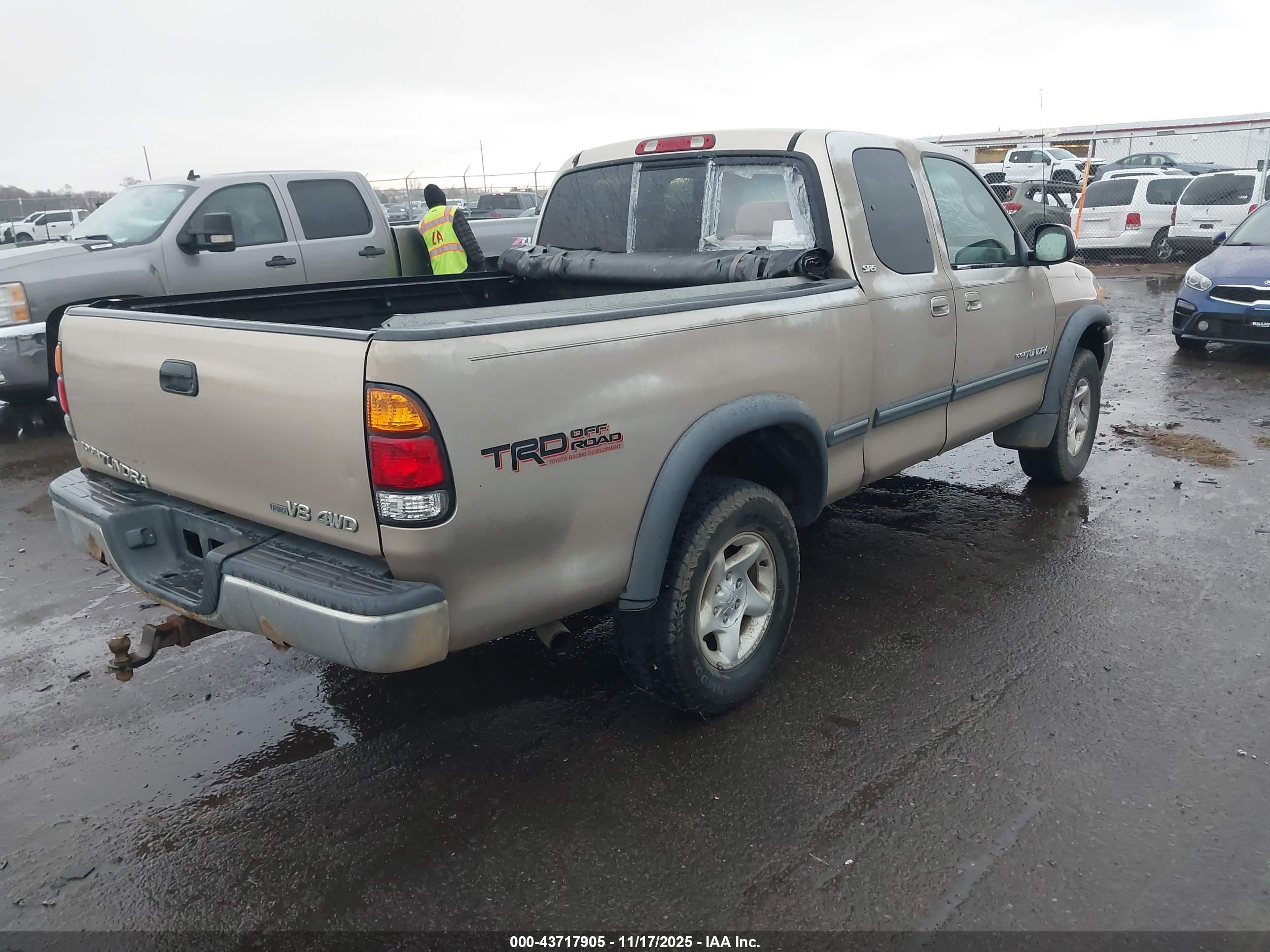 TOYOTA TUNDRA image 4