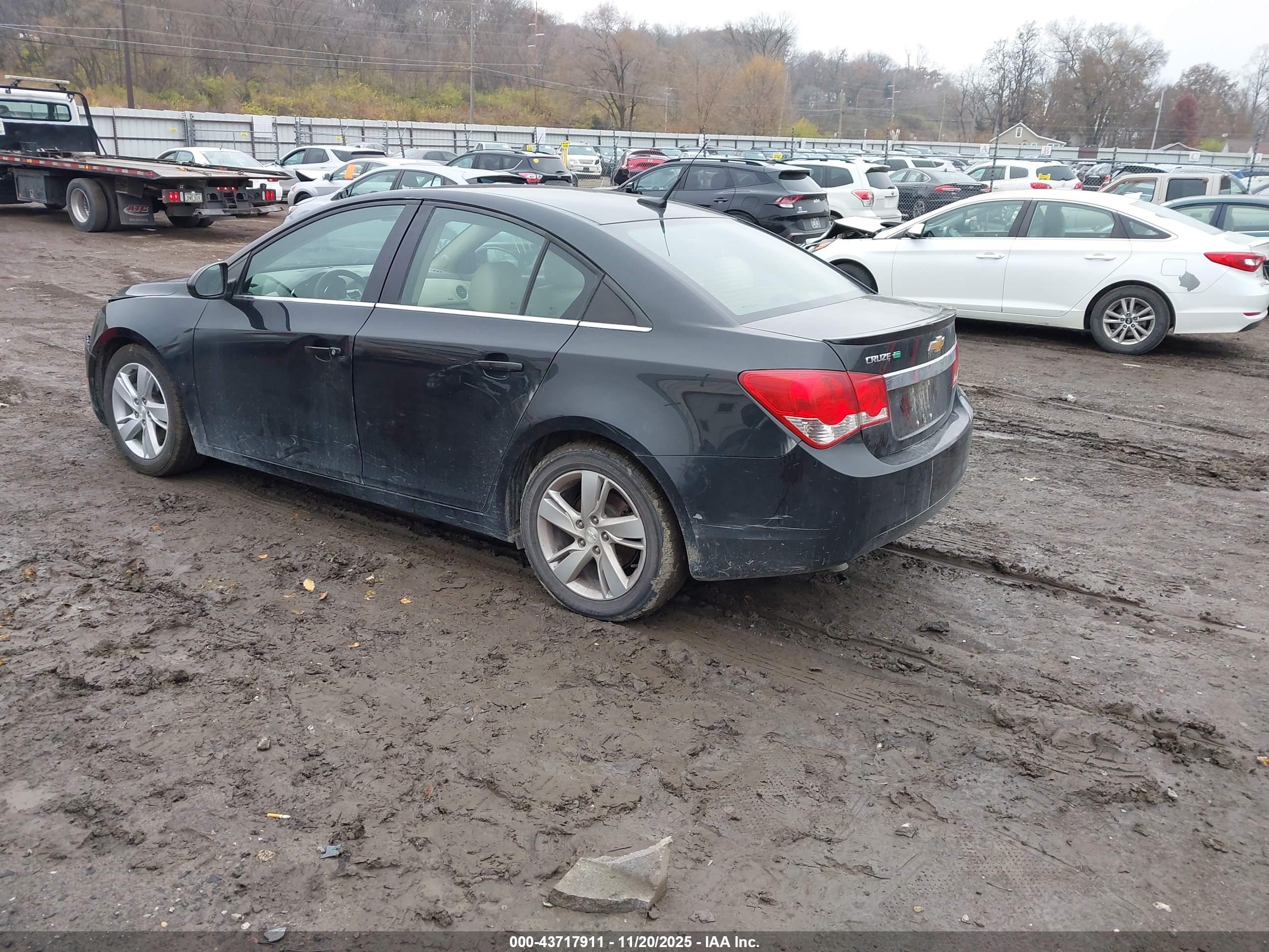 CHEVROLET CRUZE image 3