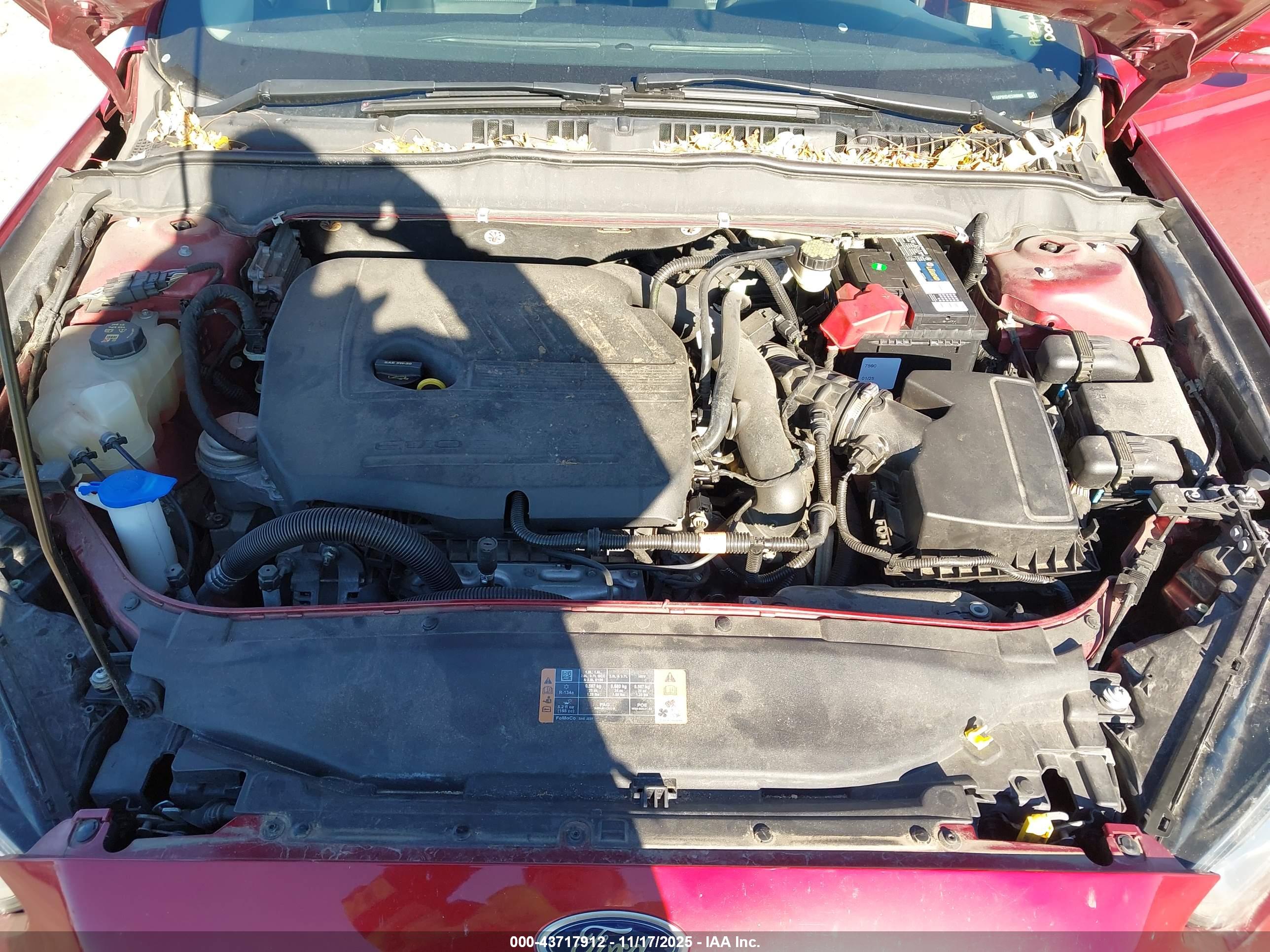 FORD FUSION image 10