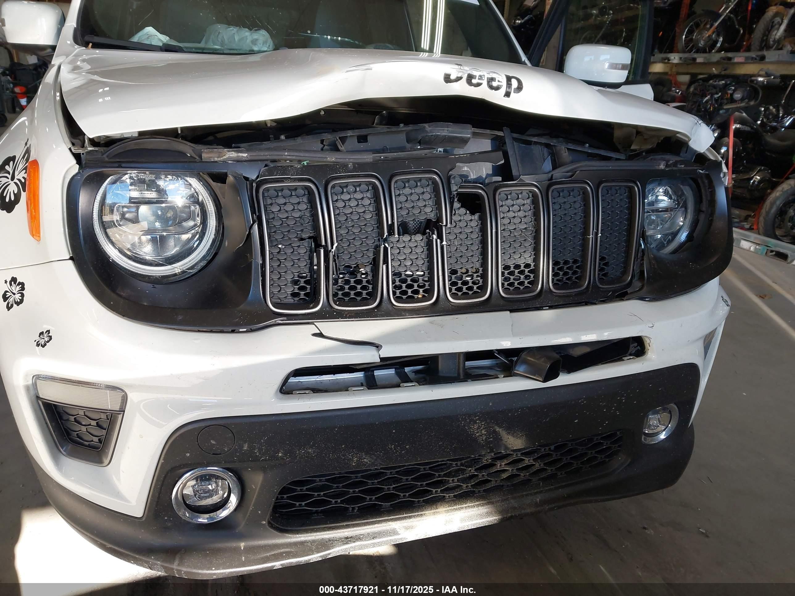 JEEP RENEGADE image 6