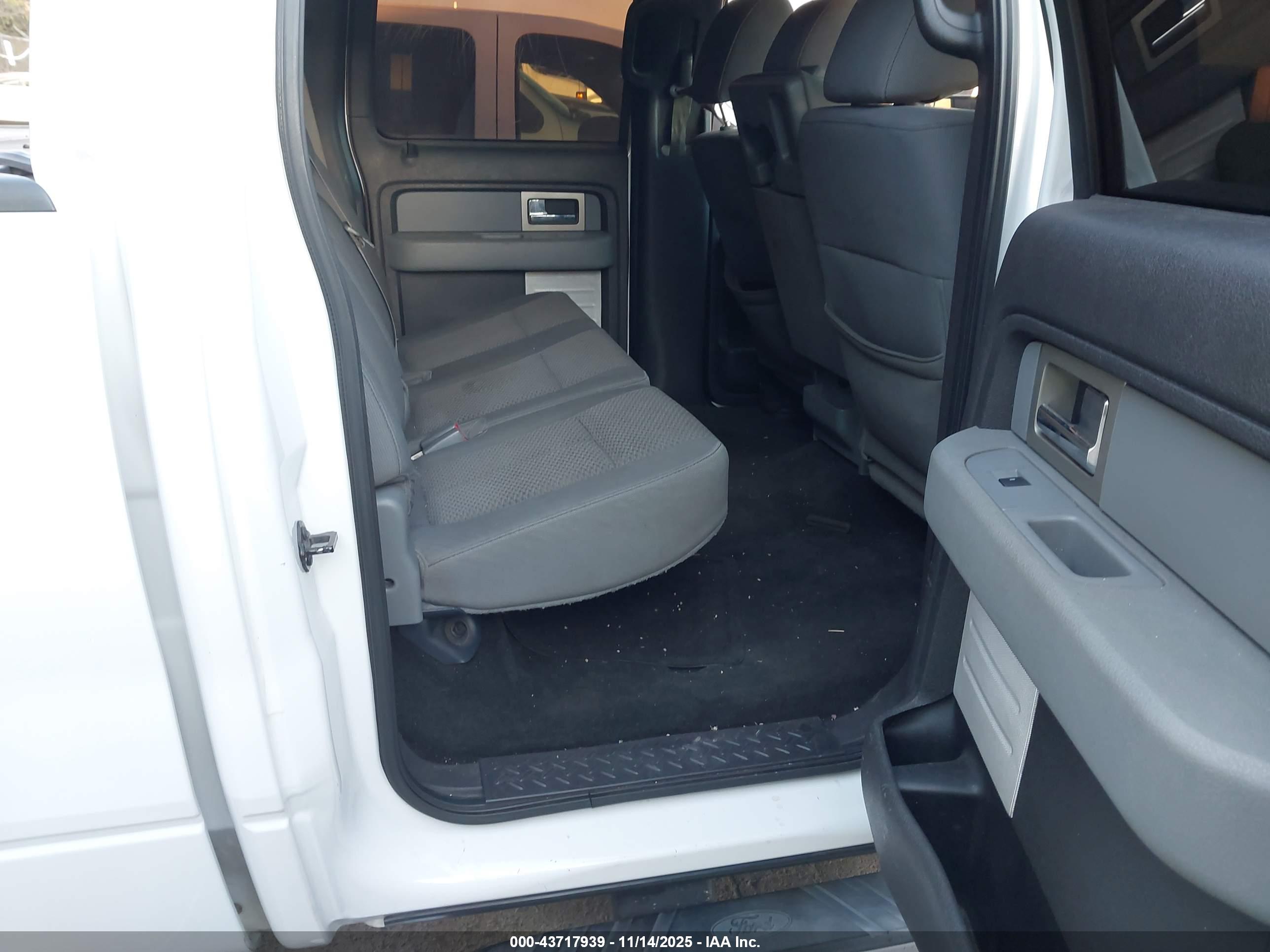 FORD F-150 image 8