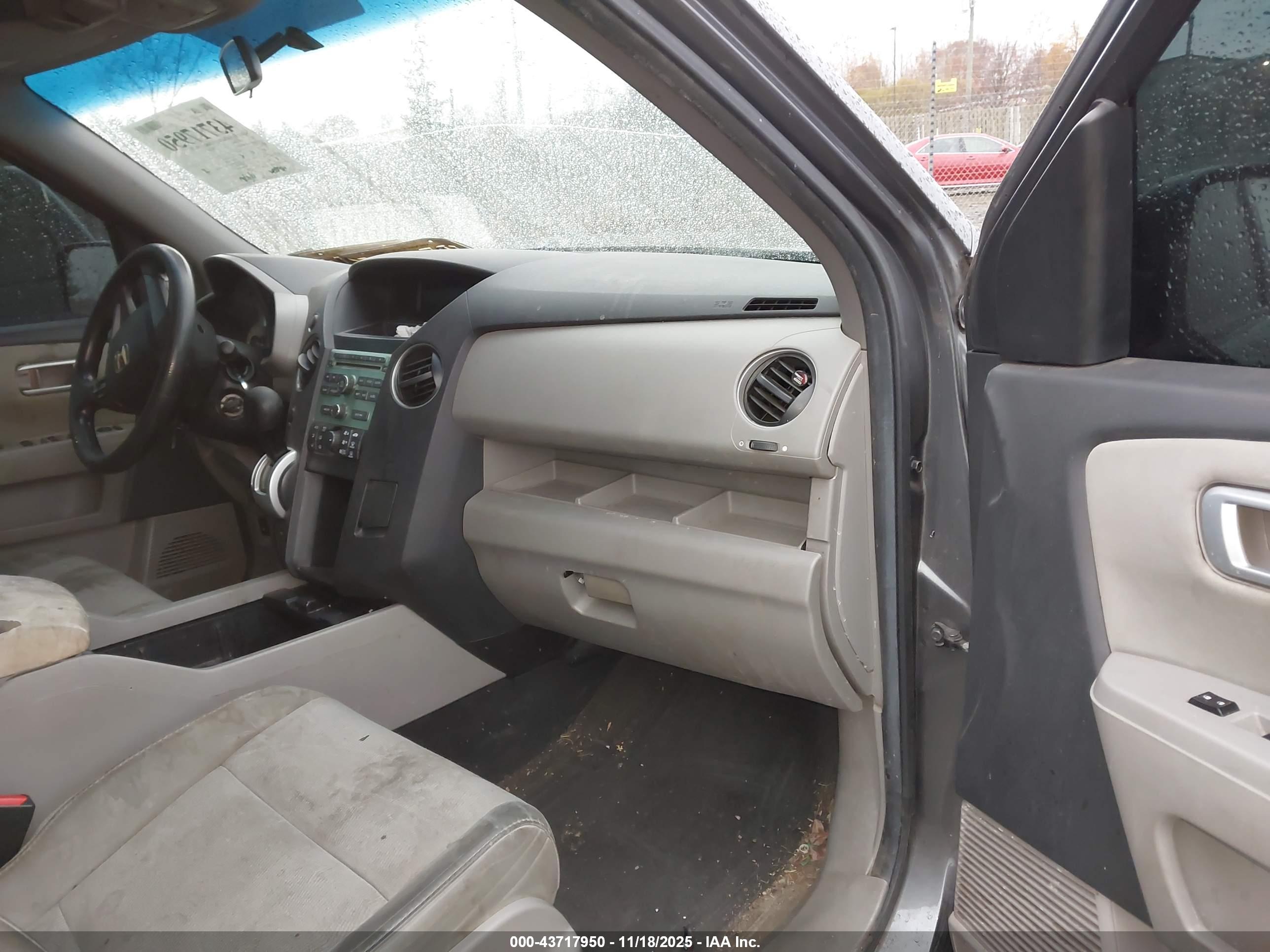 HONDA PILOT image 5