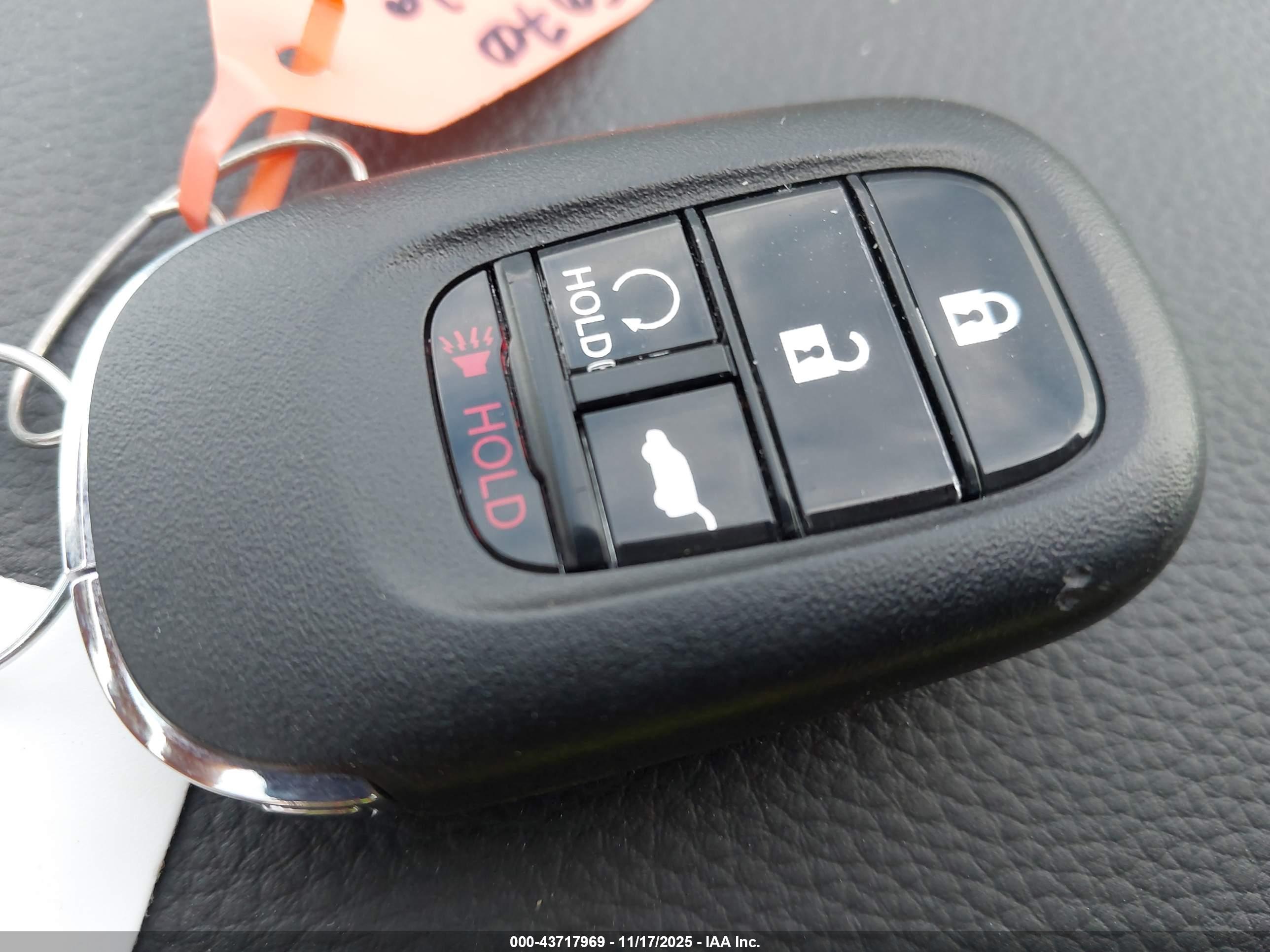 HONDA CR-V image 11