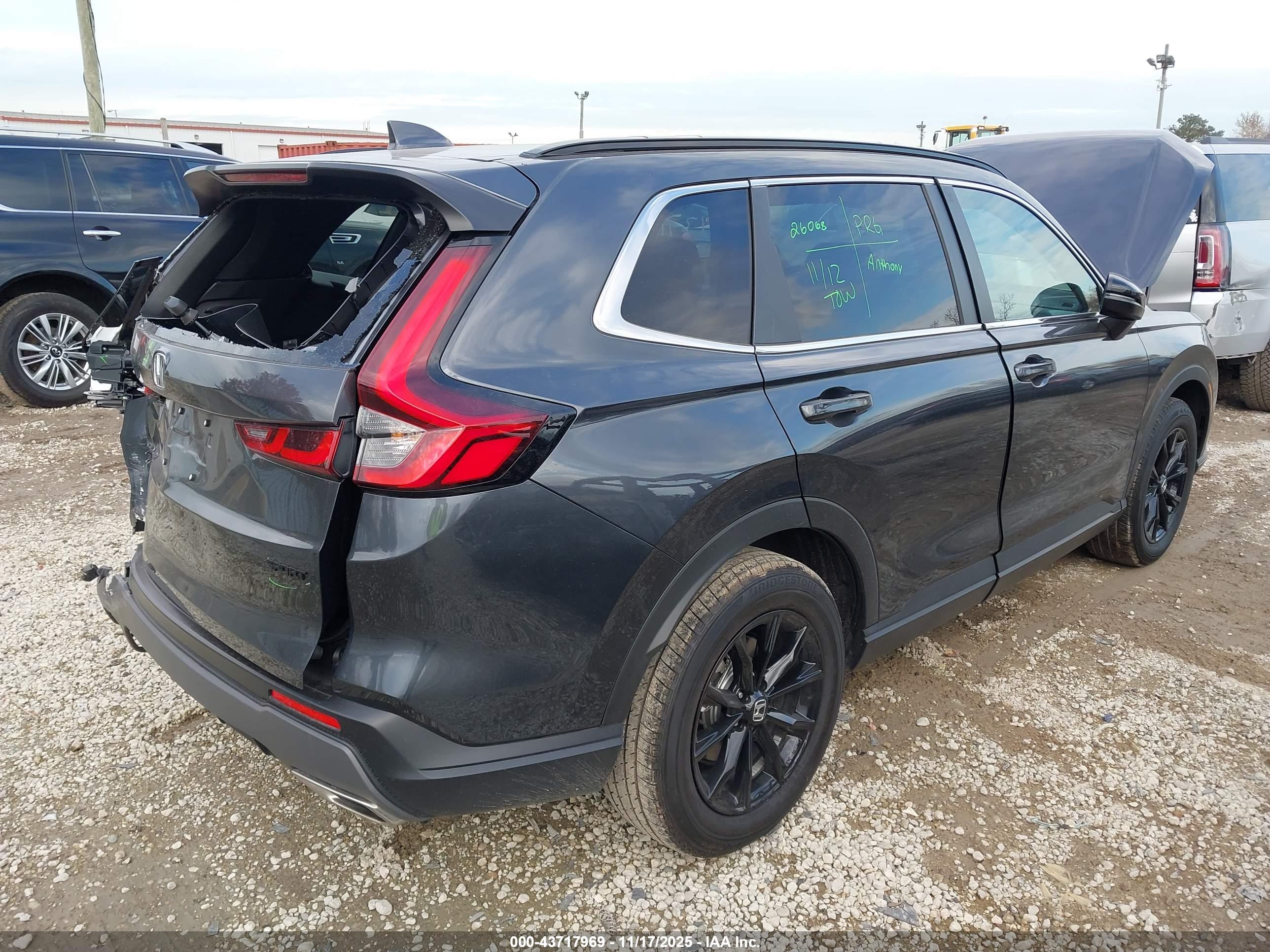HONDA CR-V image 4
