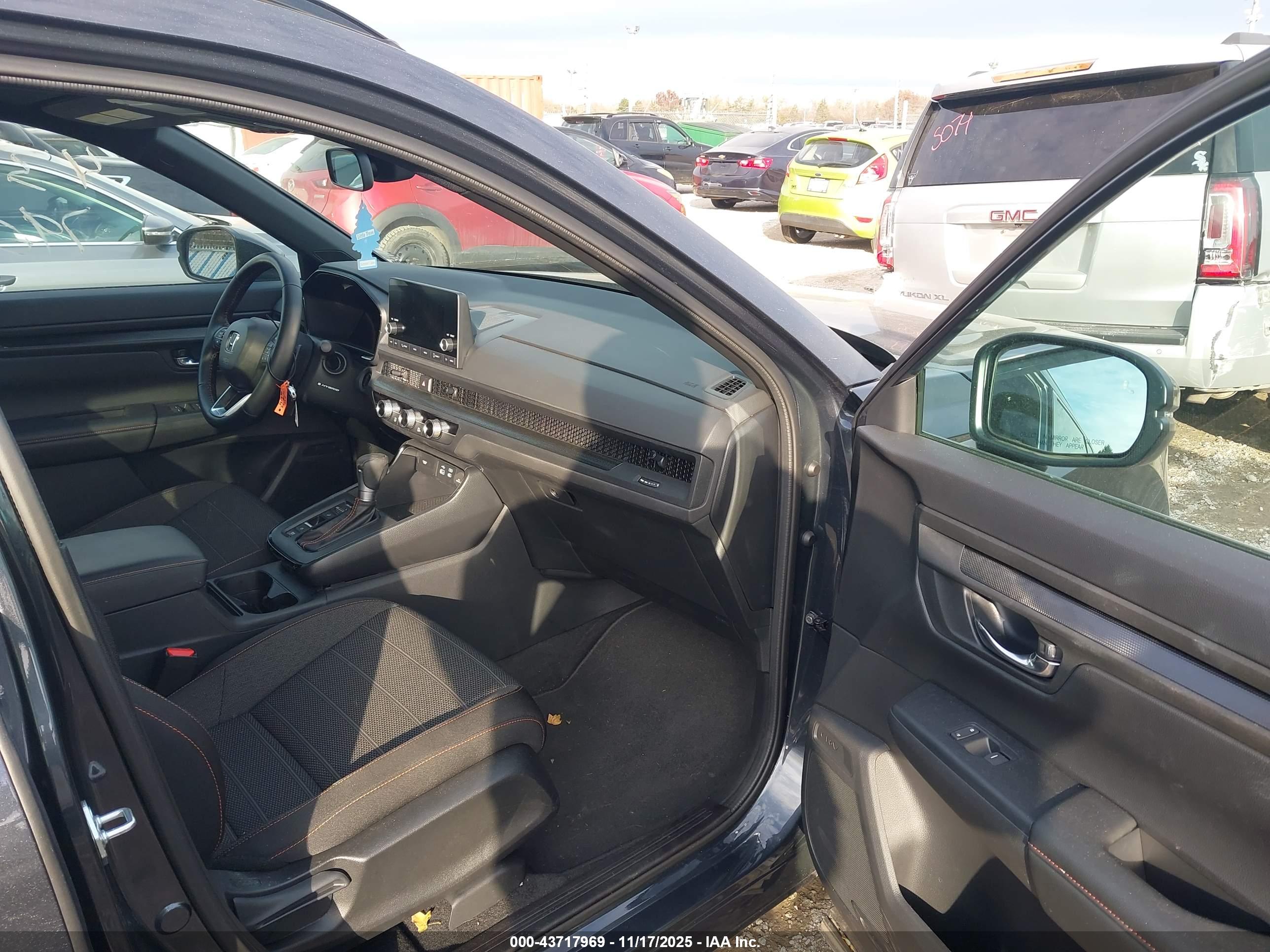 HONDA CR-V image 5