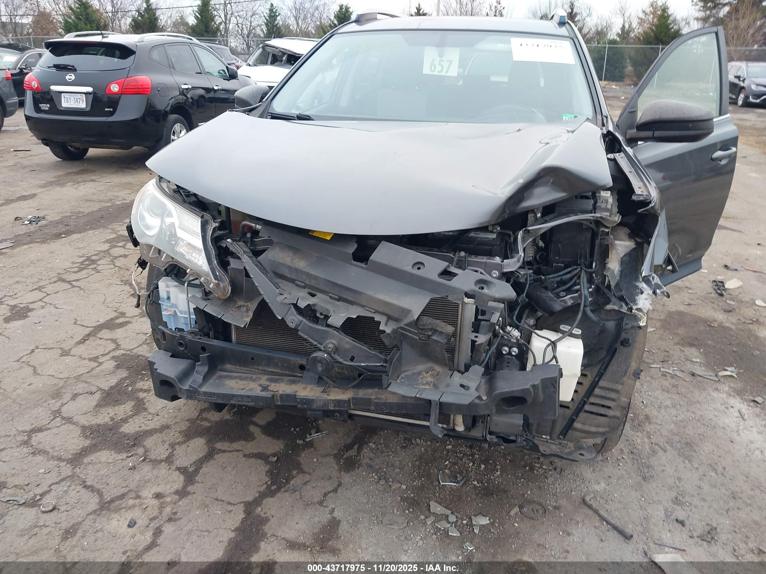 TOYOTA RAV4 image 6