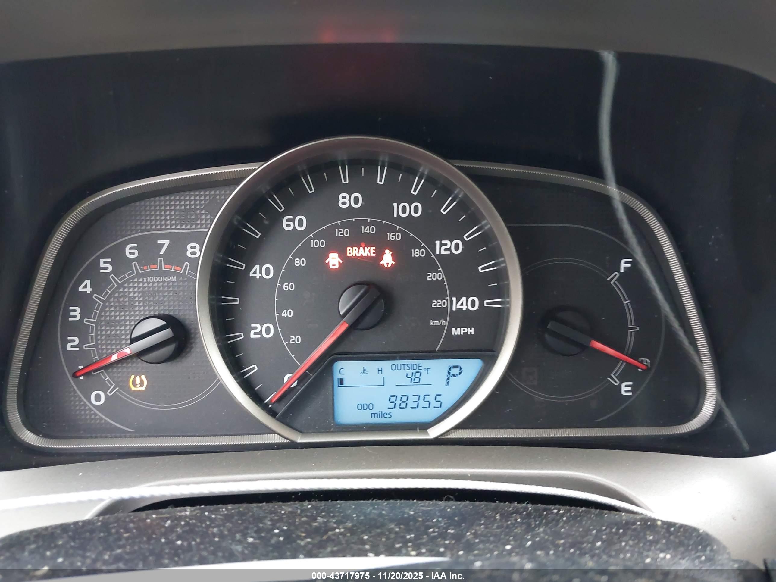 TOYOTA RAV4 image 7